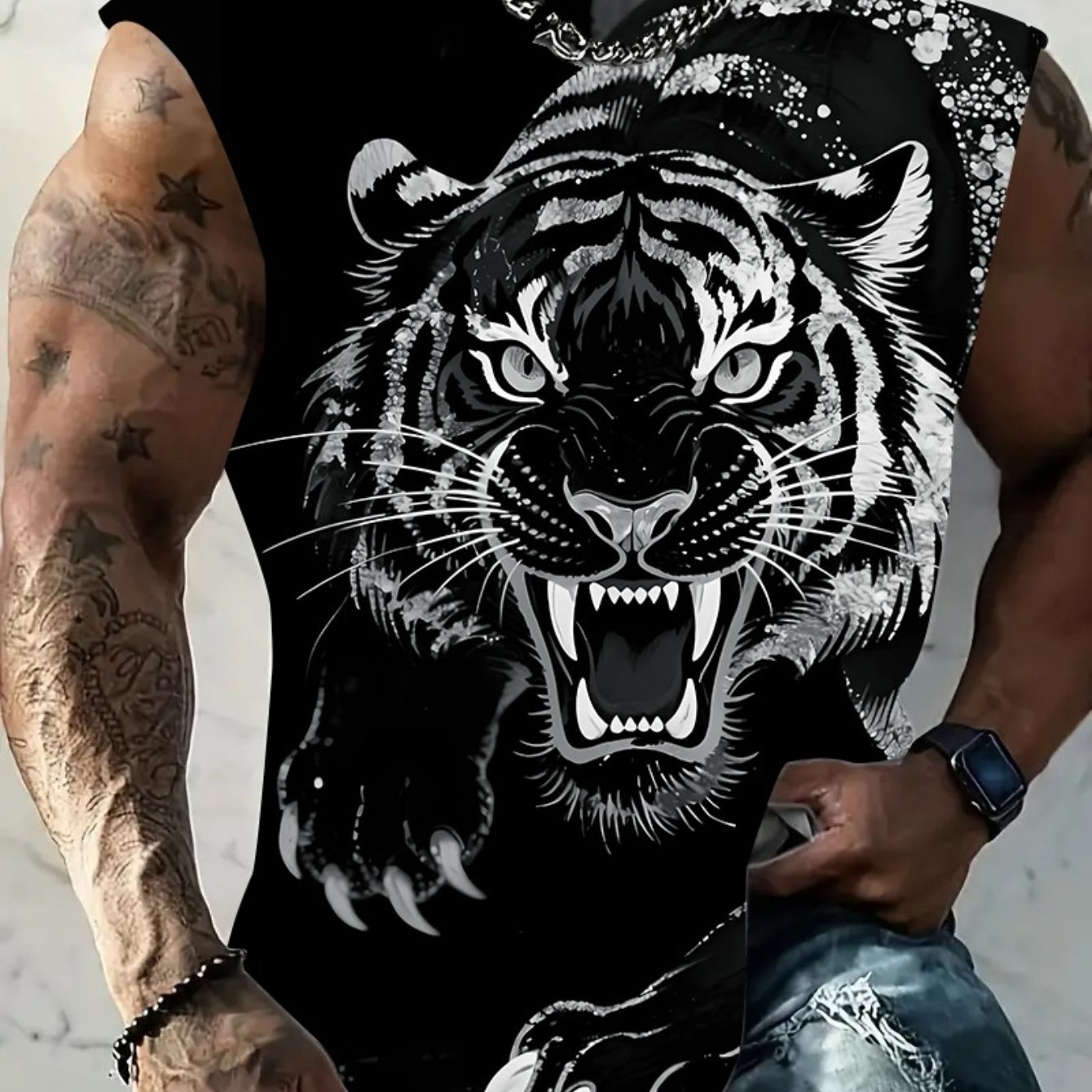 Men's Plus Size Wide-strap Tank Top Featuring A Tiger Print, This Sleeveless Shirt Is Perfect For Casual Sports And Fitness. It A Style With A Pattern, Ideal For Summer Wear
