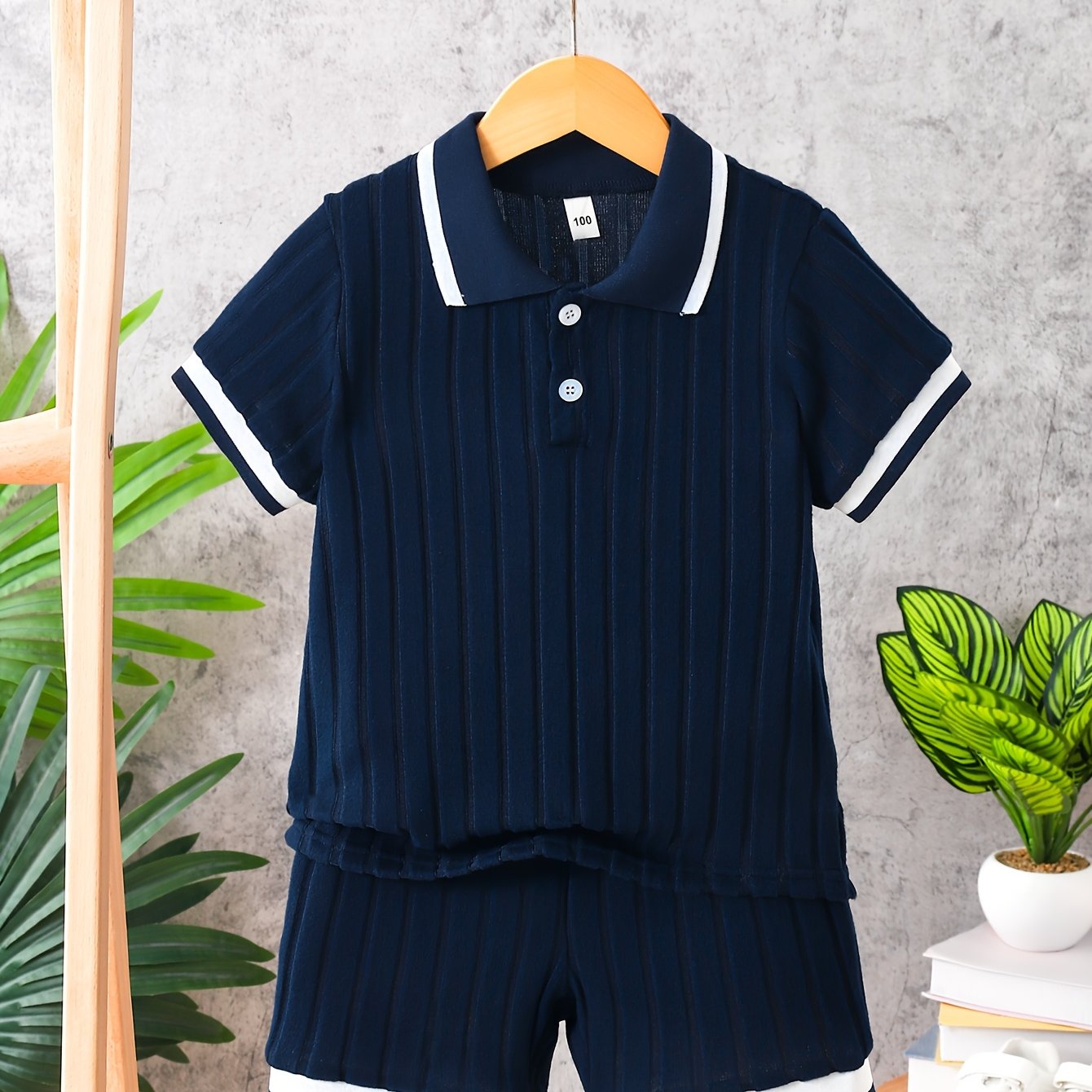 TEMU Conjunto de pantalones cortos para niños, polo azul con cuello y camiseta de media botonadura y pantalones cortos con cintura elástica, ropa