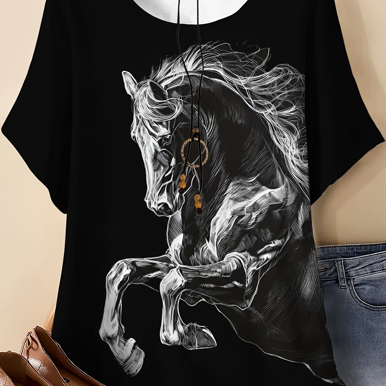 TEMU Plus Size - Plus Size - Abstract Print Of A On A Black Background, This New Women's Casual And Comfortable Short-sleeve Round-neck T-shirt Is