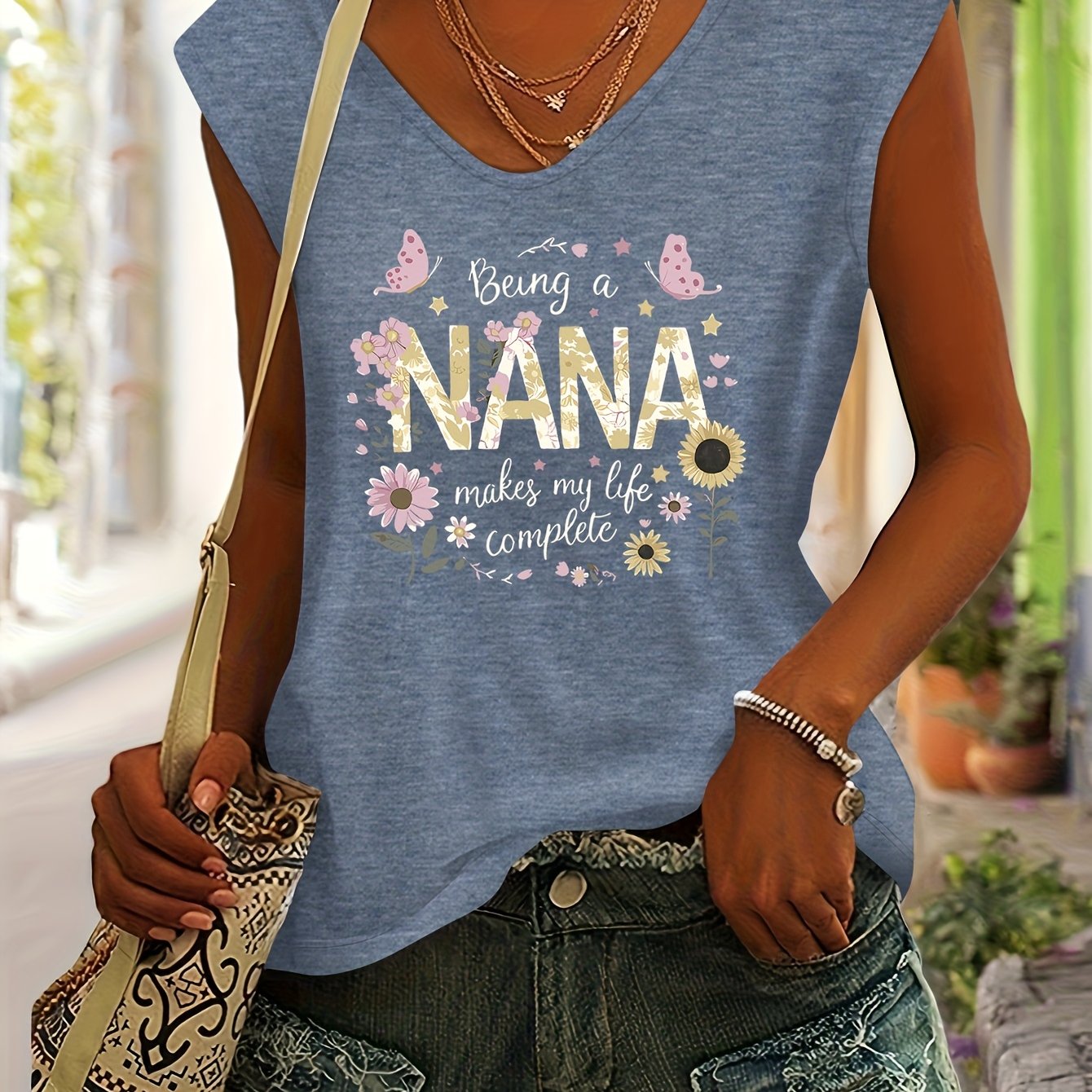 TEMU Letter And Floral Pattern European And American Women's Top, Spring/summer Fashion Versatile Beach Vacation Casual Color V-neck Short Sleeve