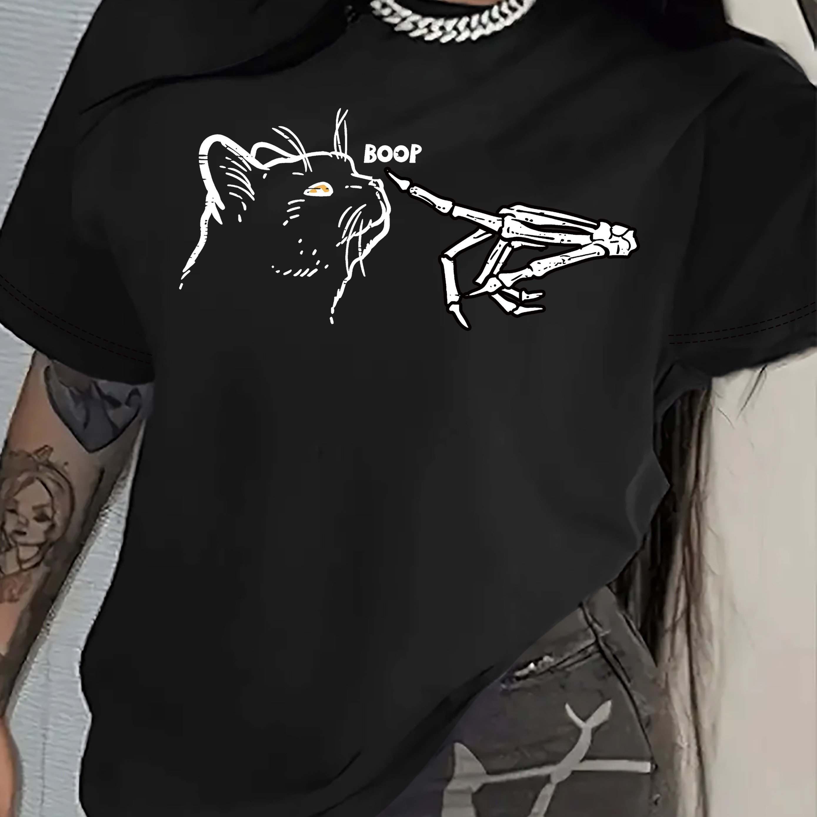 T-shirt With A Cat And Skeleton , Short-sleeved Casual Round Neck Top, Spring And Summer Women's Clothing
