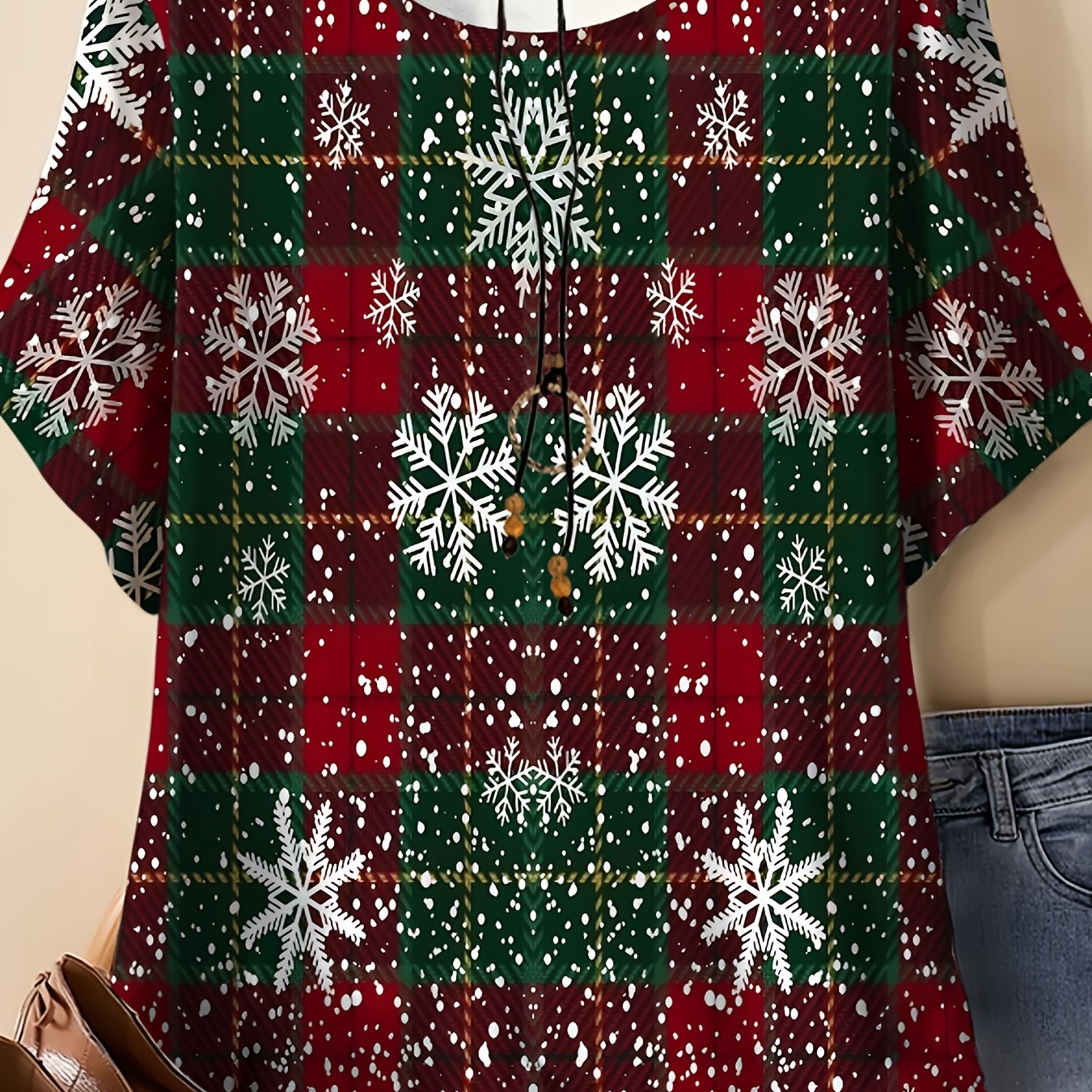 TEMU Edition Christmas , Women's Plus Size Round Neck Red And Green Color- Short Sleeve T-shirt, Featuring A Festive Retro Design With And Green