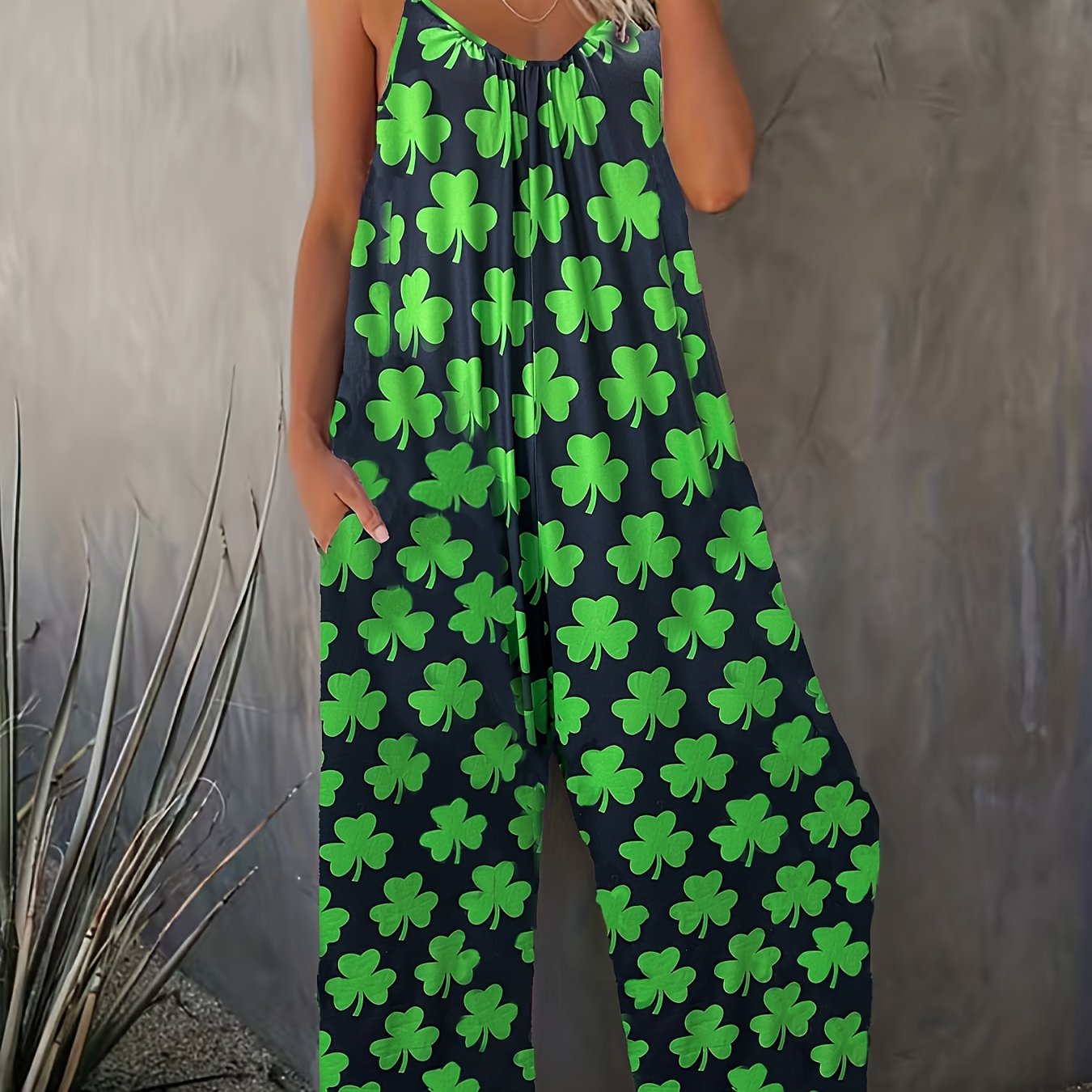 's Day Clover Print Pleated Spaghetti Strap Wide-leg Jumpsuit With Pockets