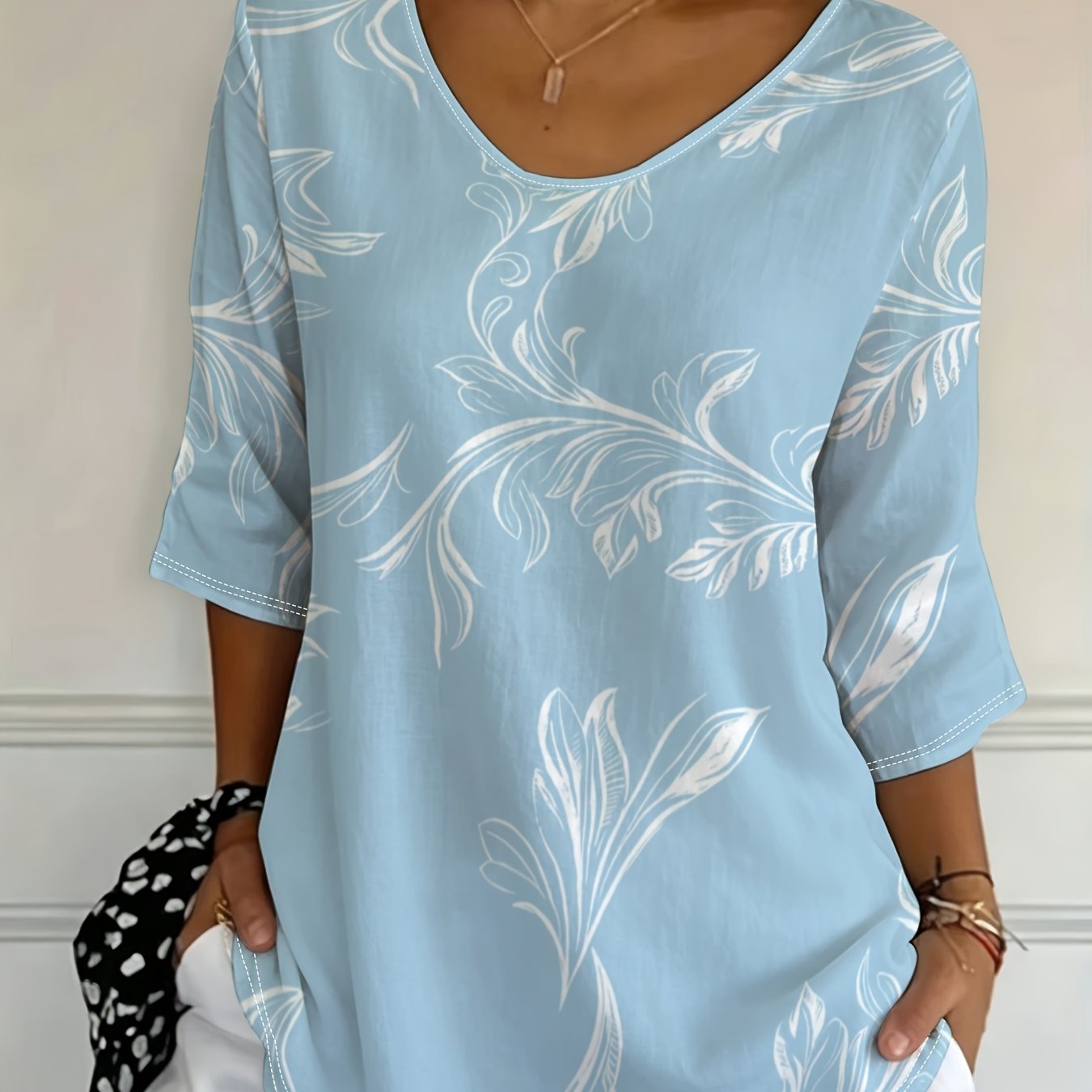 TEMU Plus Size, [ Esign-not Texture] Casual Top, Women's Elegant Floral Print 3/4 Sleeve Top