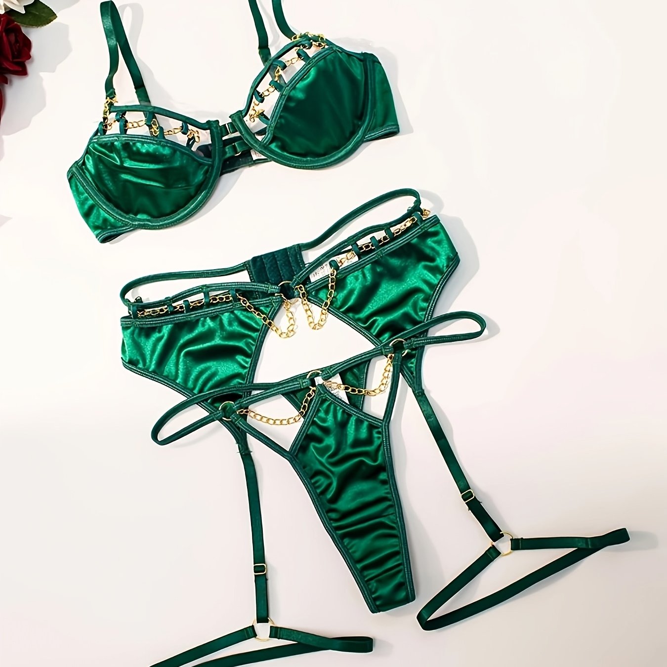 E-shop Europäisches und amerikanisches Satin Damen Dessous Set mit Kette, Hohldesign, Push-Up BH + Dreieckslip + passendes Beinband [Dreiteiliges Set]