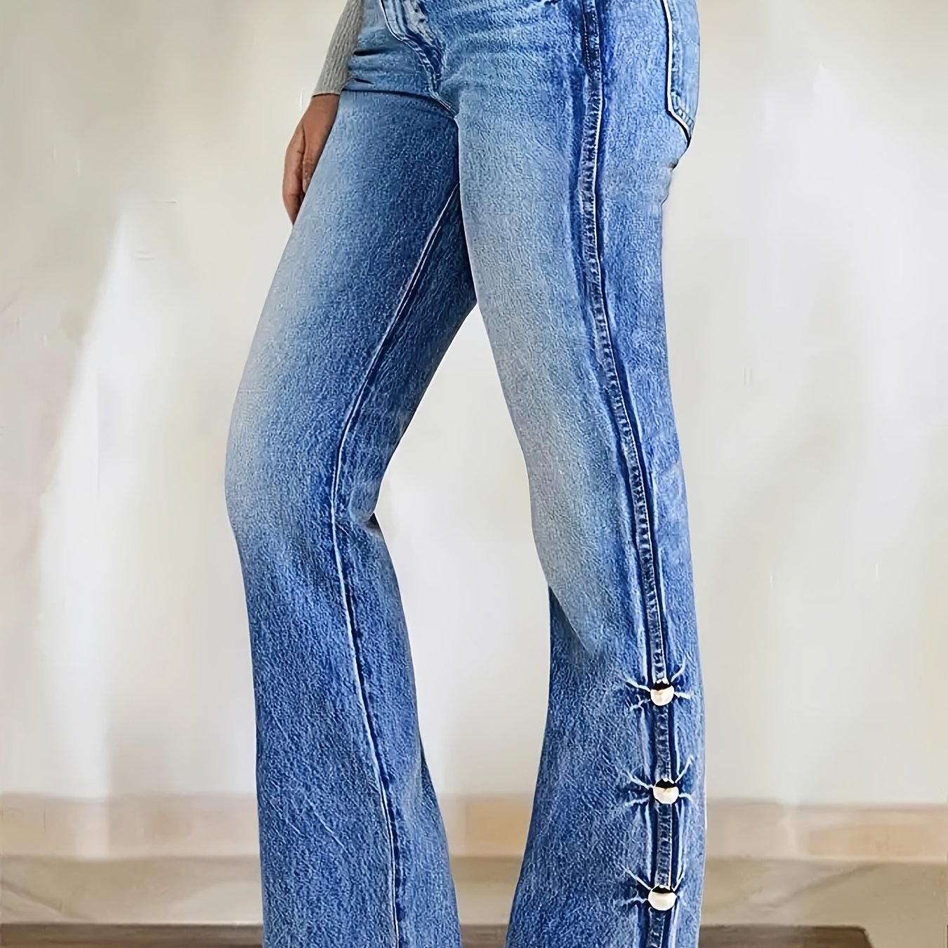 Image of Women's Stretch Flared Jeans Retro Mid-rise Straight-leg Bell-bottom Pants - Water-washed, Beltless Suitable For , Casual & Dressy Outfits