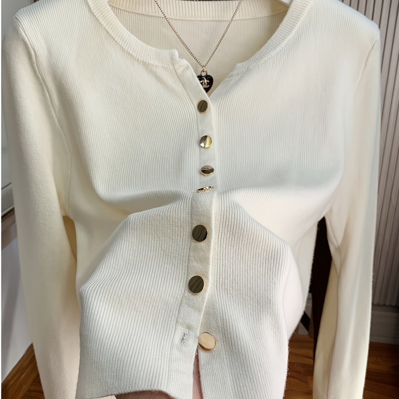 TEMU Women's Cardigan - Autumn And Winter , Fashionable And Stylish V-neck, Solid Color, Fitting Short Length, Versatile Sweater Jacket