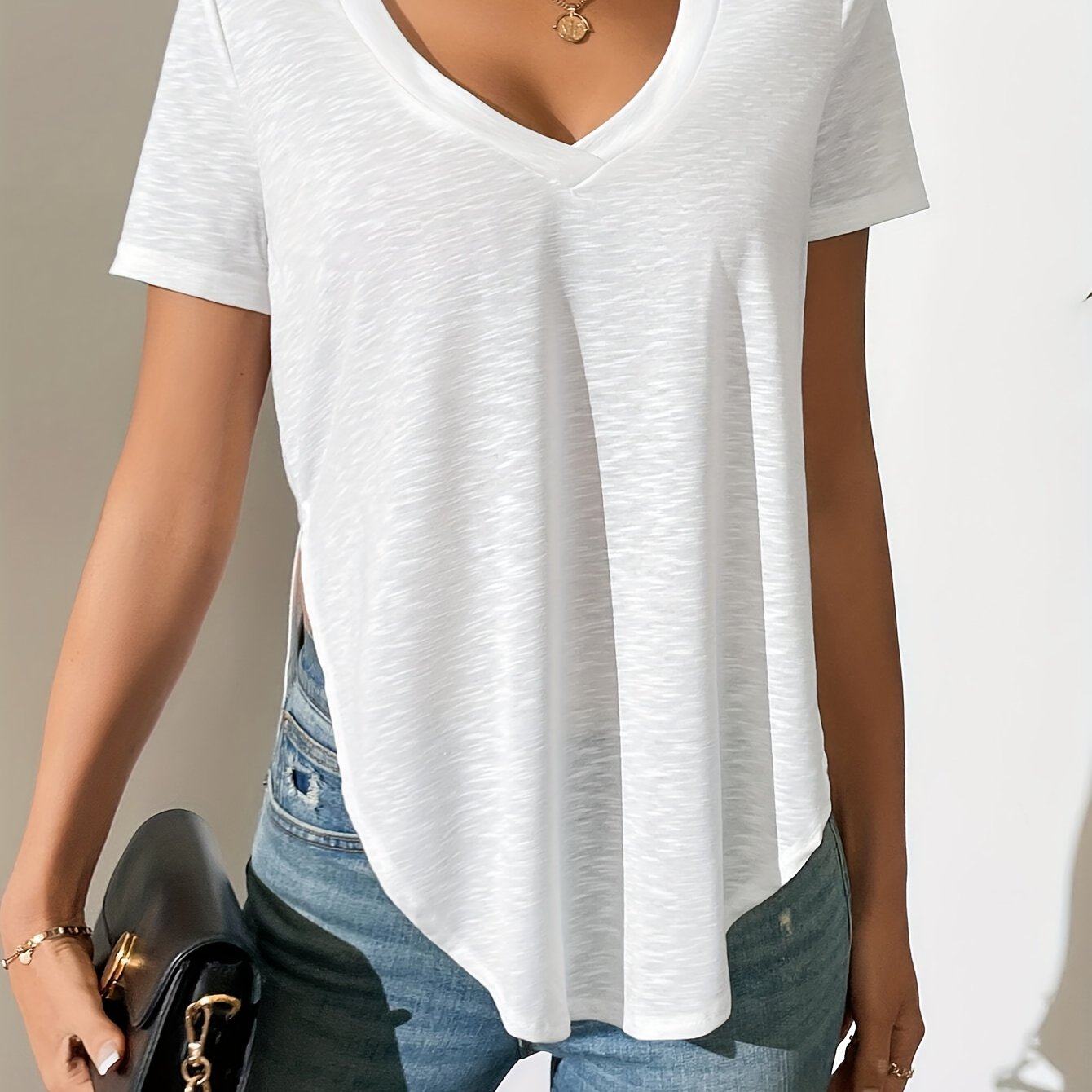 Bamboo-section Micro-sheer V-neck Side-slit Casual T-shirt