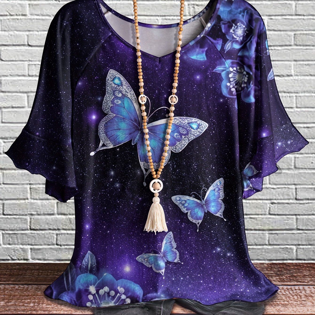 Plus Size - Women&#39;S Plus Size V-Neck T-Shirt with Vibrant Butterfly Print, Casual &amp; Comfortable Short Sleeve Top, Elegant Purple &amp; Blue Design, All-Season Wear, Ladies T Shirts