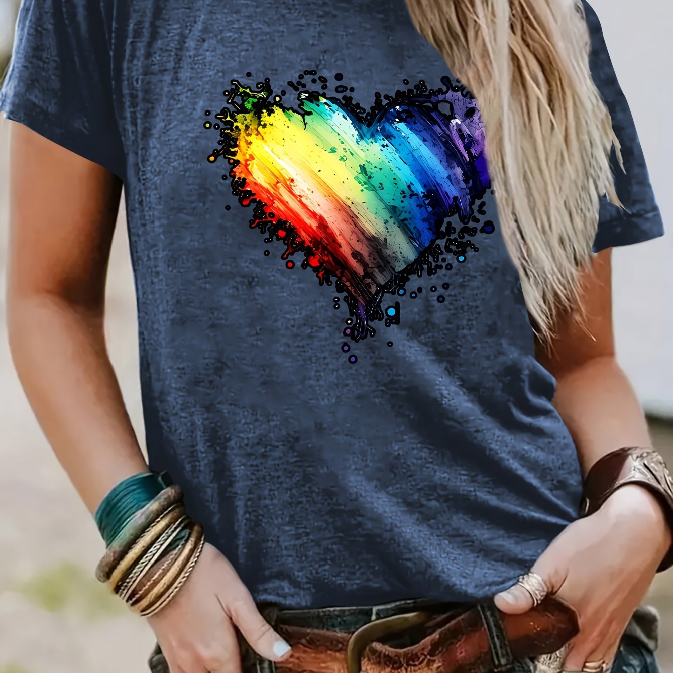 Image of Fashionable Retro Style Women's Casual Sports Short-sleeve T-shirt With Heart Print, Approved By Luokeren.