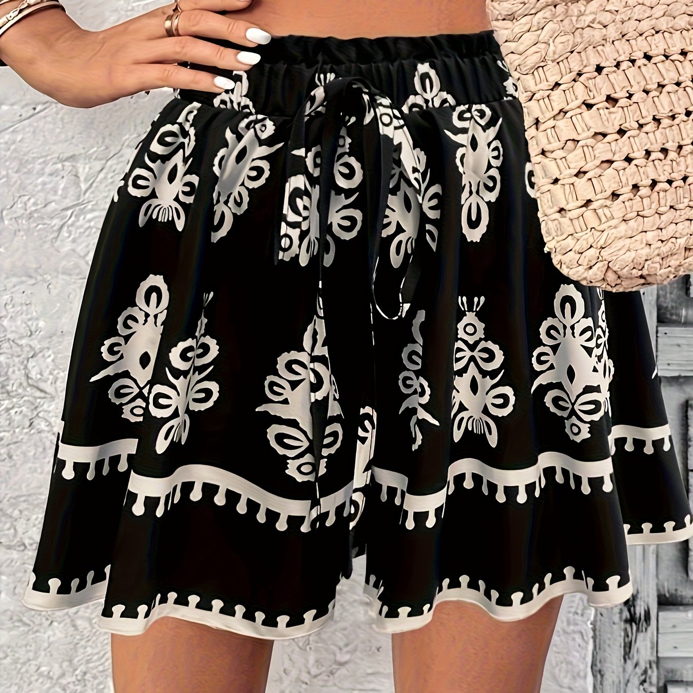 Fashionable Women's Printed Elastic Waist Shorts