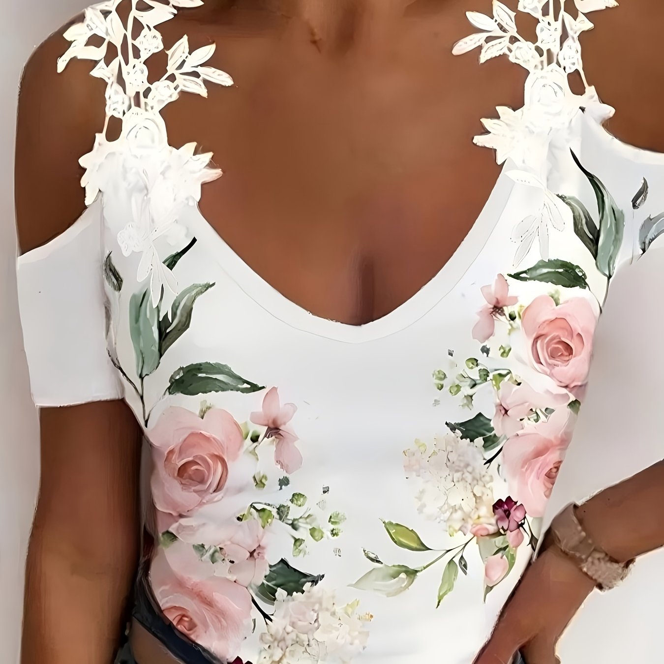 Image of Women's T-shirt With Lace-trimmed Shoulder Straps And Printed Top, Sexy Off-shoulder Short Sleeves