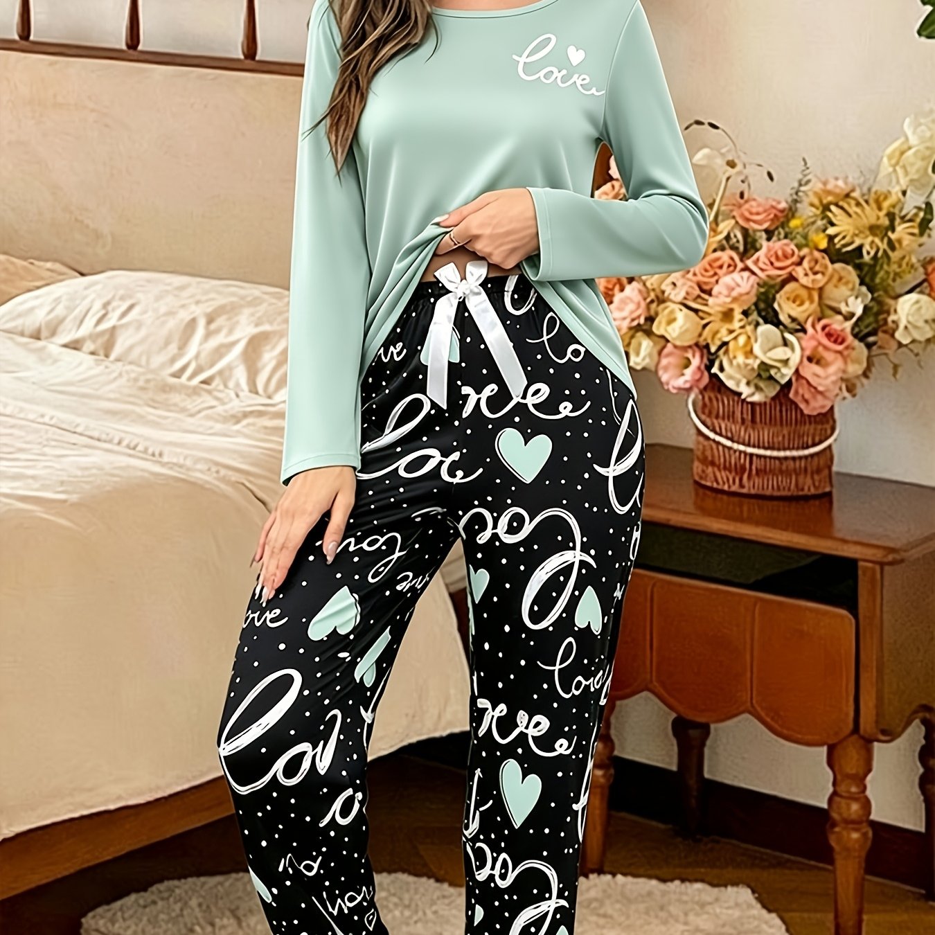 TEMU New Autumn/winter Casual Heart & Slogan Print Pajama Set In Black, Long Sleeve Round Neck Top And Elastic Waist Pants, Women's And , Machine