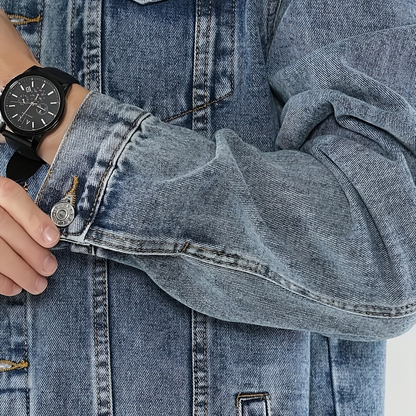 Image of Denim Jacket, Retro Washed Blue With Natural Brushed End, Well-fitted Flight Jacket With 4 Pockets, Casual And Versatile, Essential Men's Denim Jacket For Daily Wear