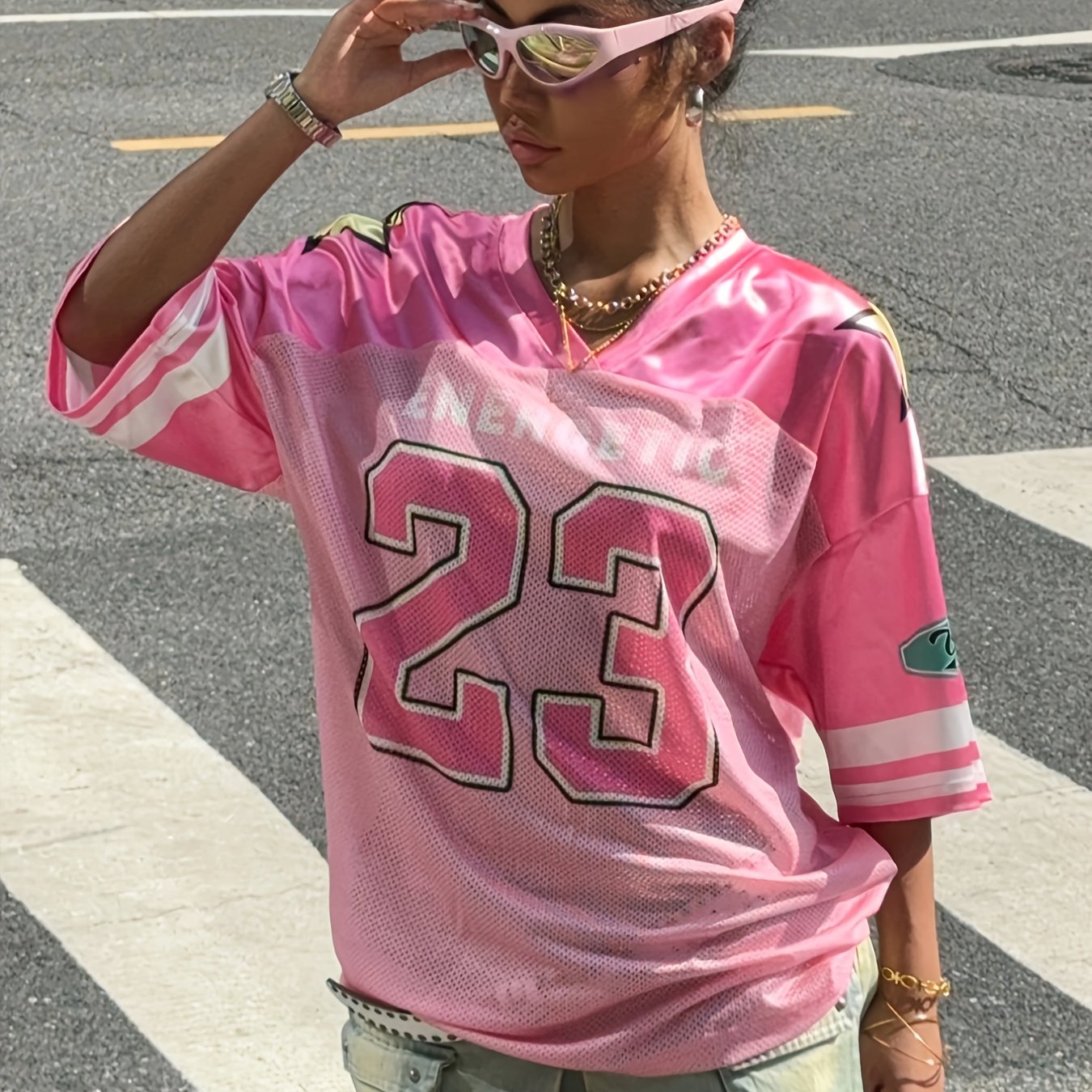 Image of Y2k Y Women's Loose Fit Short Sleeve T-shirt - Transparent Letter , Machine Washable Casual Top For , Apparel, Comfortable Clothing
