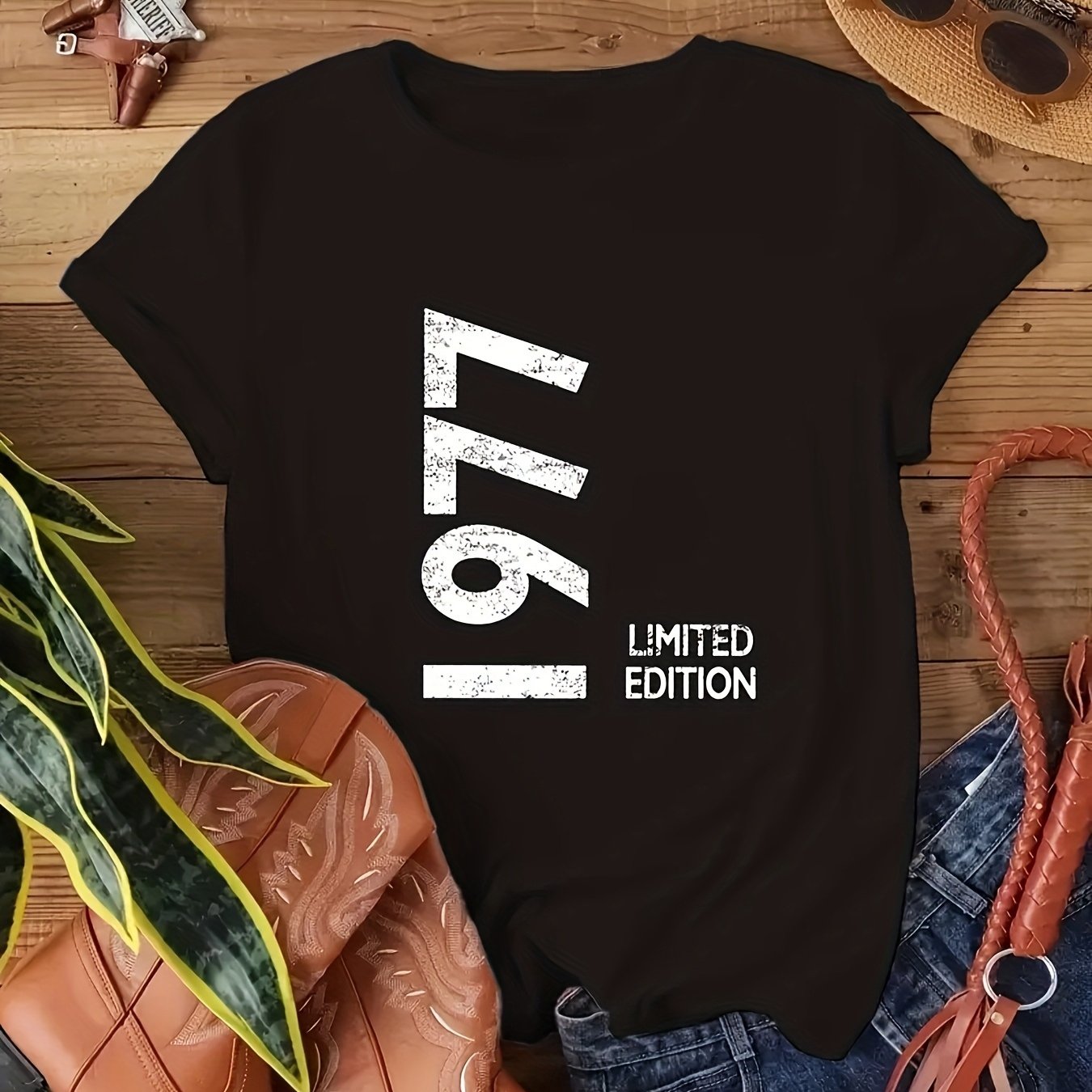 TEMU Plus Size - Women's 1977 Edition Vintage T-shirt - 70s Retro Number 1977 & Edition Print, Black & White Round Neck Short Sleeve Casual Tee, Pure