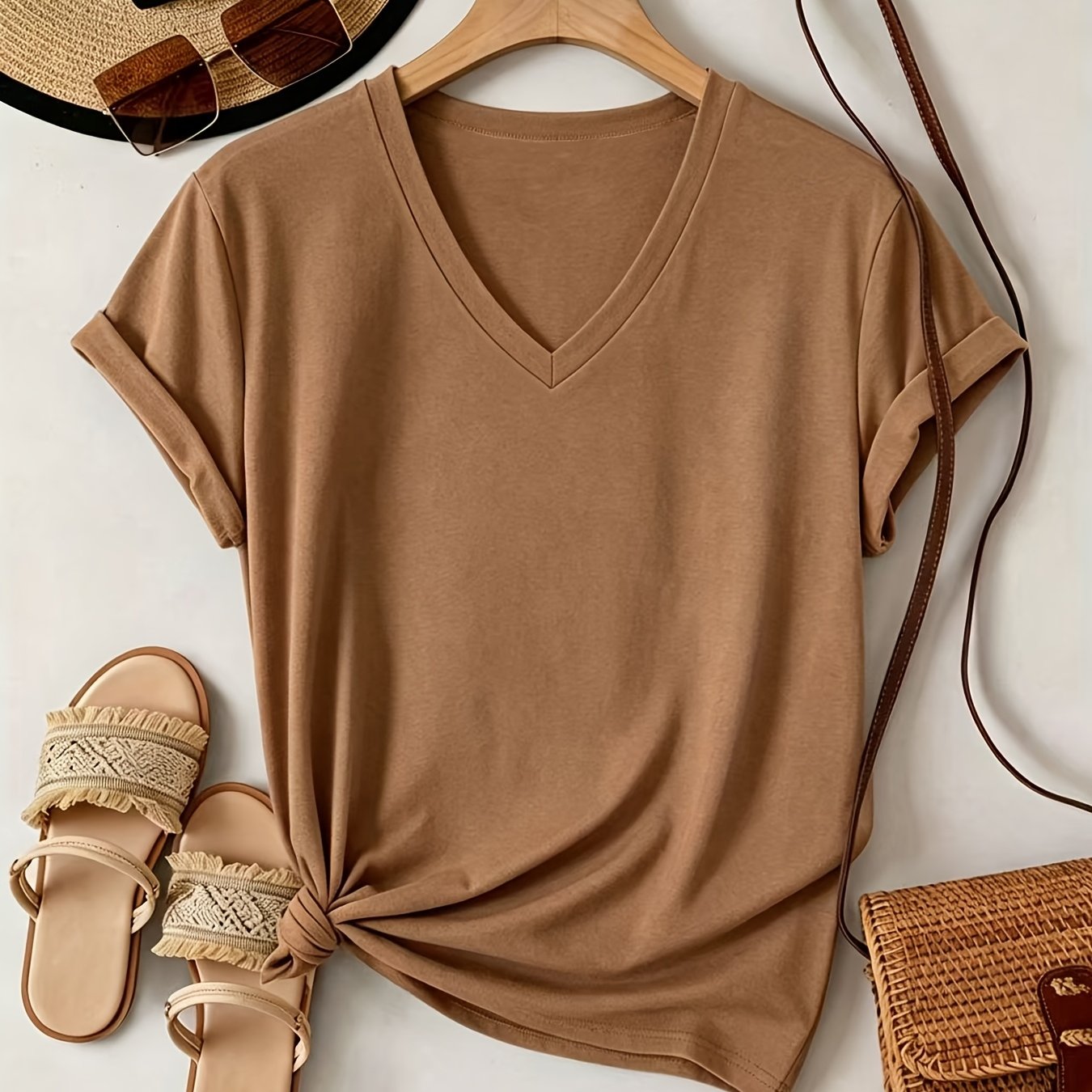 TEMU T-shirt Femme Col V Camel - Haut Polyvalent et Confortable à Manches Courtes - Vêtement Décontracté, Toutes , T-shirt Couleur Unie Lavable en
