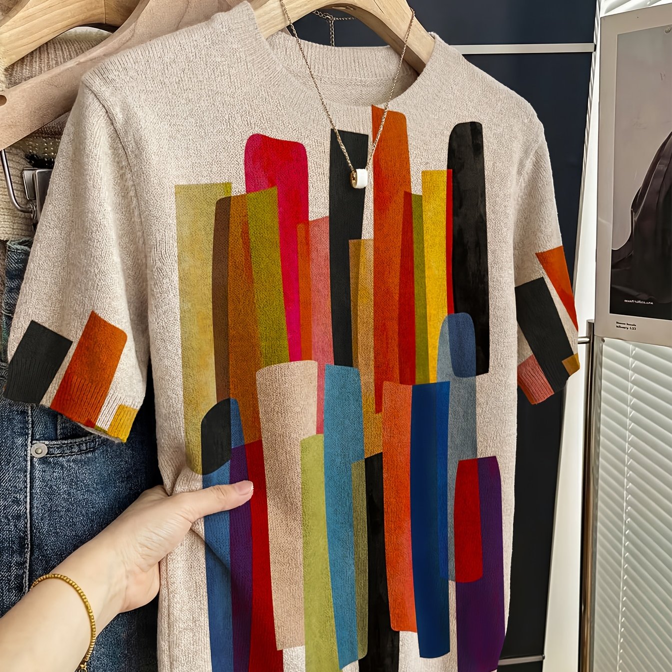 TEMU Women's Thin Short-sleeve Summer Printed Sweater - Elegant Round Neck Pullover, Comfortable Fall/winter Layering Piece, Casual Wear, Fashion Top