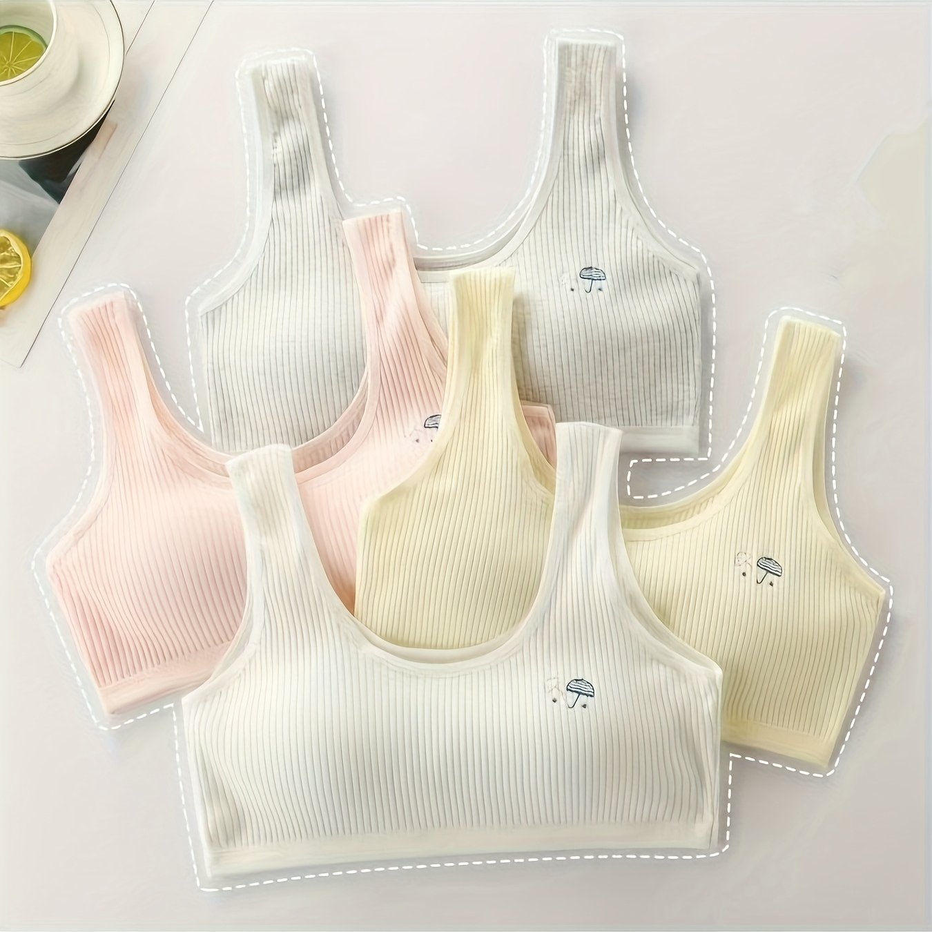 Image of 4pcs Girl Wire-free Training Bra, Developmental Period Underwear For 10-15 Year Old Middle And High School Girls' Sports Bra With Removable Fixed One-piece Pads - - Daily Wear -