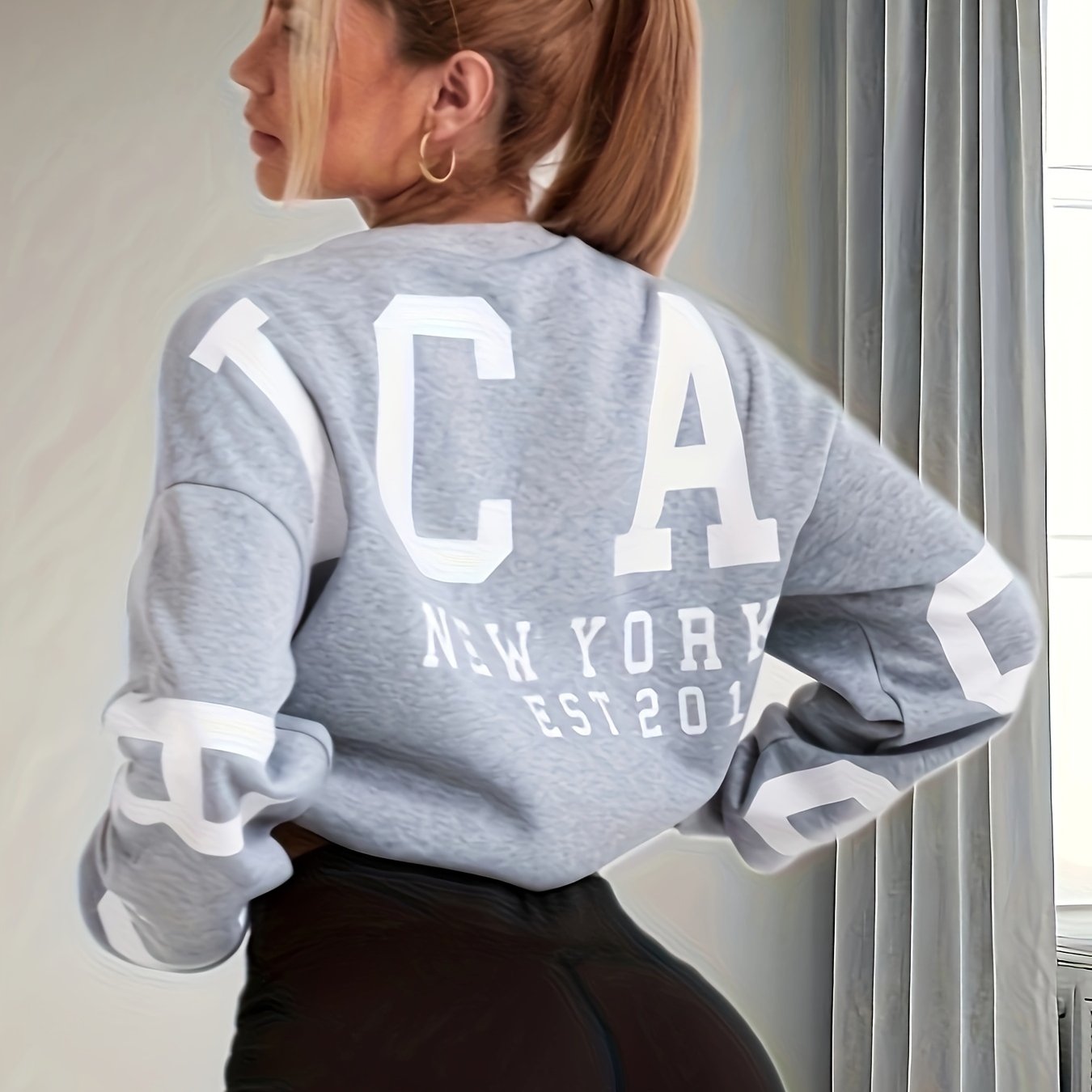 Image of Solid Color Crew Neck Letter Print, Casual Long-sleeved Warm Lining Pullover Sweatshirt, Suitable For Sports, Running, Outdoor, Women's Casual Sports Sweatshirt