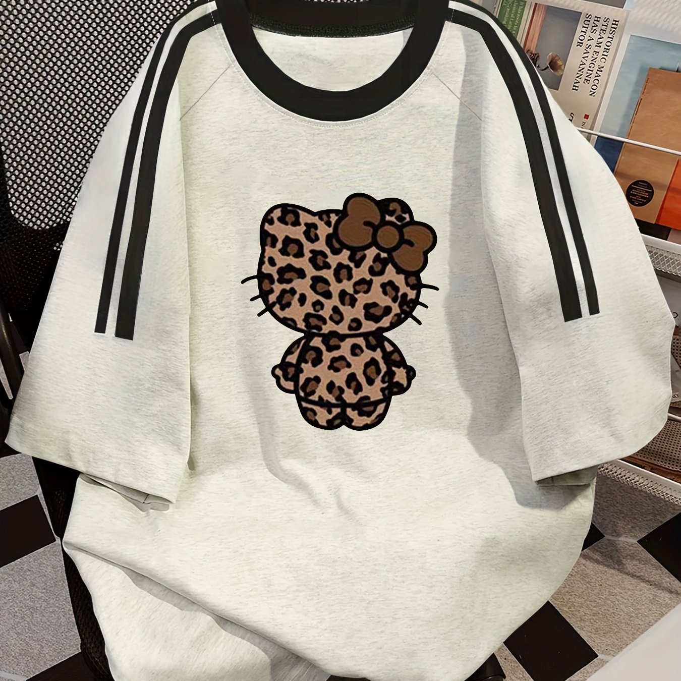 Image of Spring/summer Fun Hello Kitty Leopard Print Cartoon Short-sleeve T-shirt For Women, Hong Style Loose Fit Bf Slouchy Versatile Style