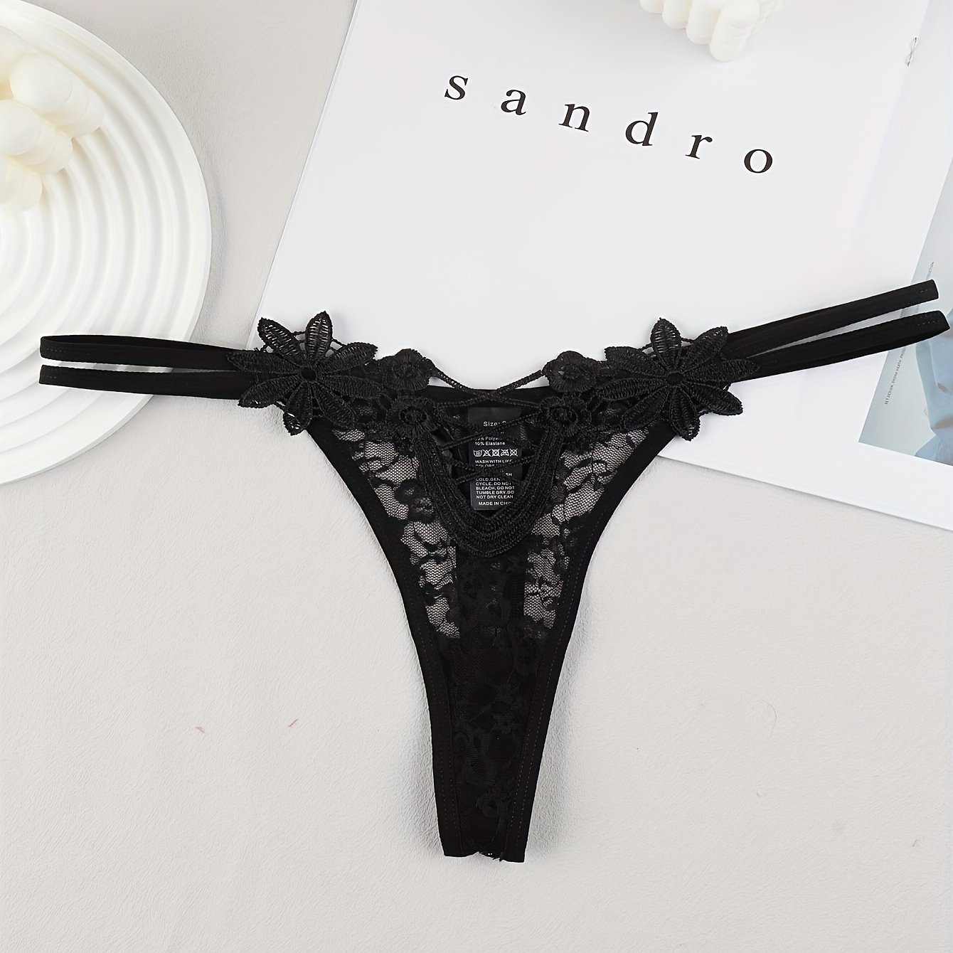 Women's Sexy Floral Lace Thongs Panties