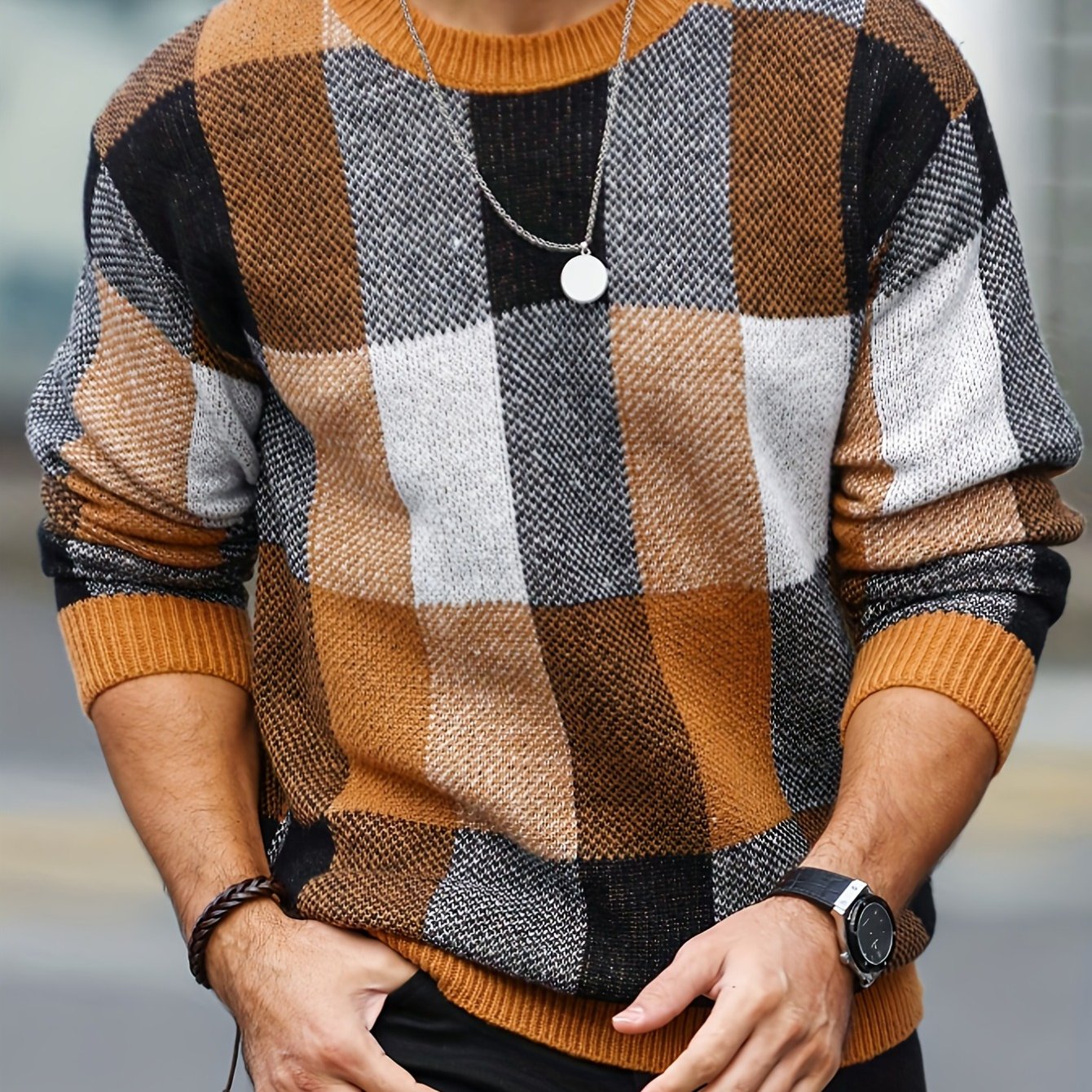 Image of Men's Casual Color-block Checkered Design Loose Knit Pullover, Trendy Long Sleeve Round Neck Sweater, Suitable For Fall Winter Wear, Fashion Statement Piece