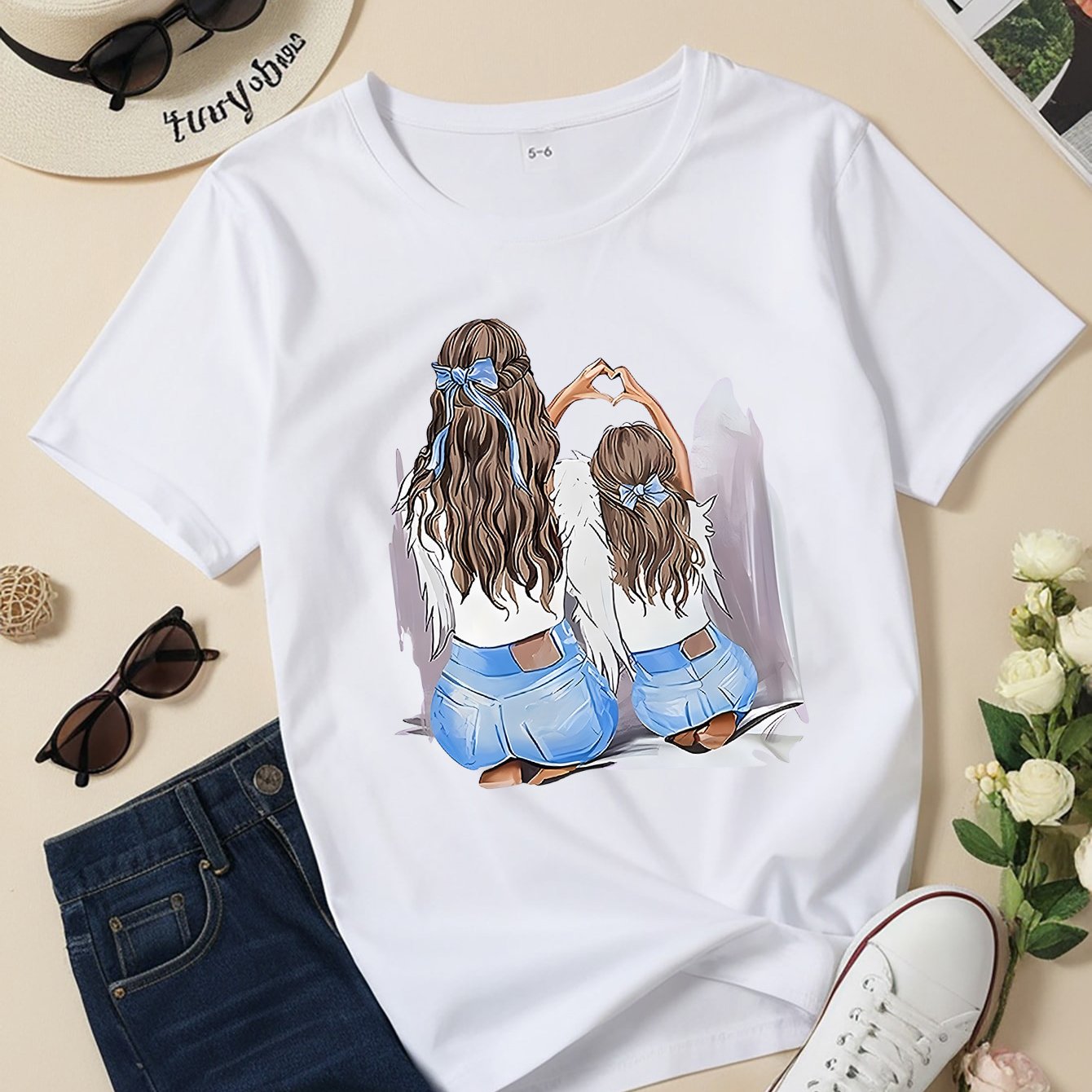 Image of Girls' 95% Round Neck Short Sleeve T-shirt, Fashionable Girl Graphic Casual Top