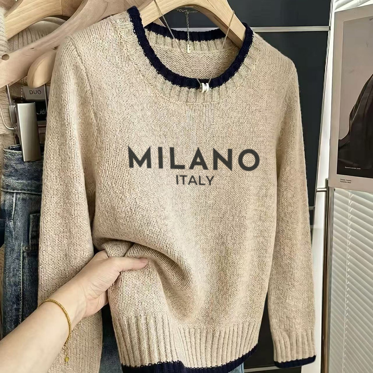 TEMU Women's Vintage Print Sweater, Color- Round Neck Cropped Waist-cinching Long Sleeve Soft Casual Pullover
