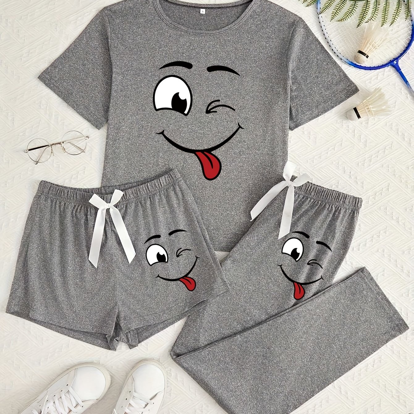 TEMU Set da 3 pezzi pigiama da donna con motivo a sorridente, maglia casual a e maniche corte con pantaloncini e pantaloni lunghi, completo per il