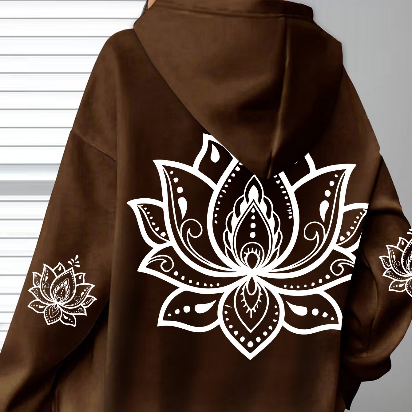 TEMU Popular White Lotus Hoodie - Soft Casual Long-sleeve With Pockets, Comfortable Daily Wear For Women