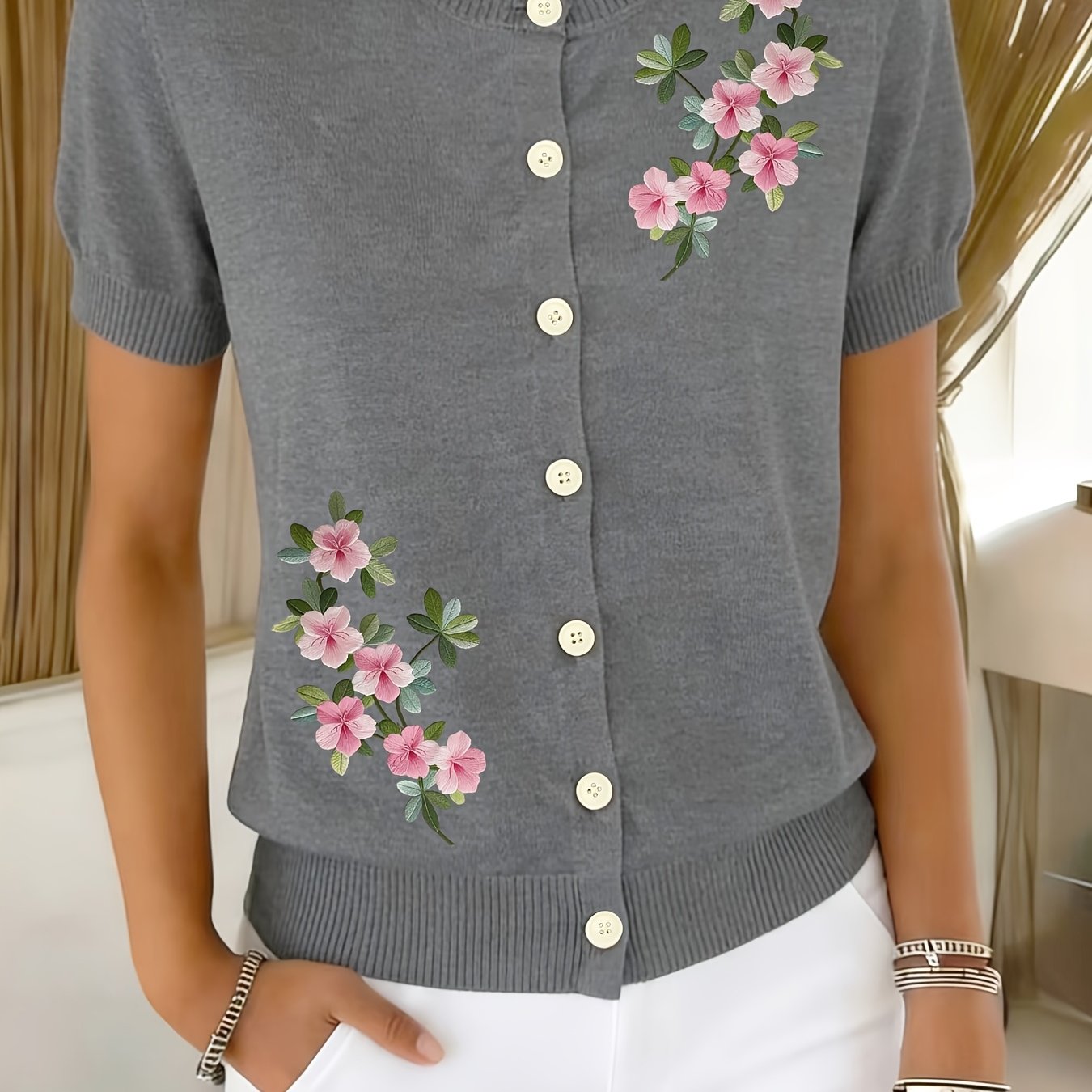 TEMU Cardigan à manches courtes pour femmes, avec un imprimé tendance, idéal pour , l'été et . Design à boutons et manches courtes, polyvalent et