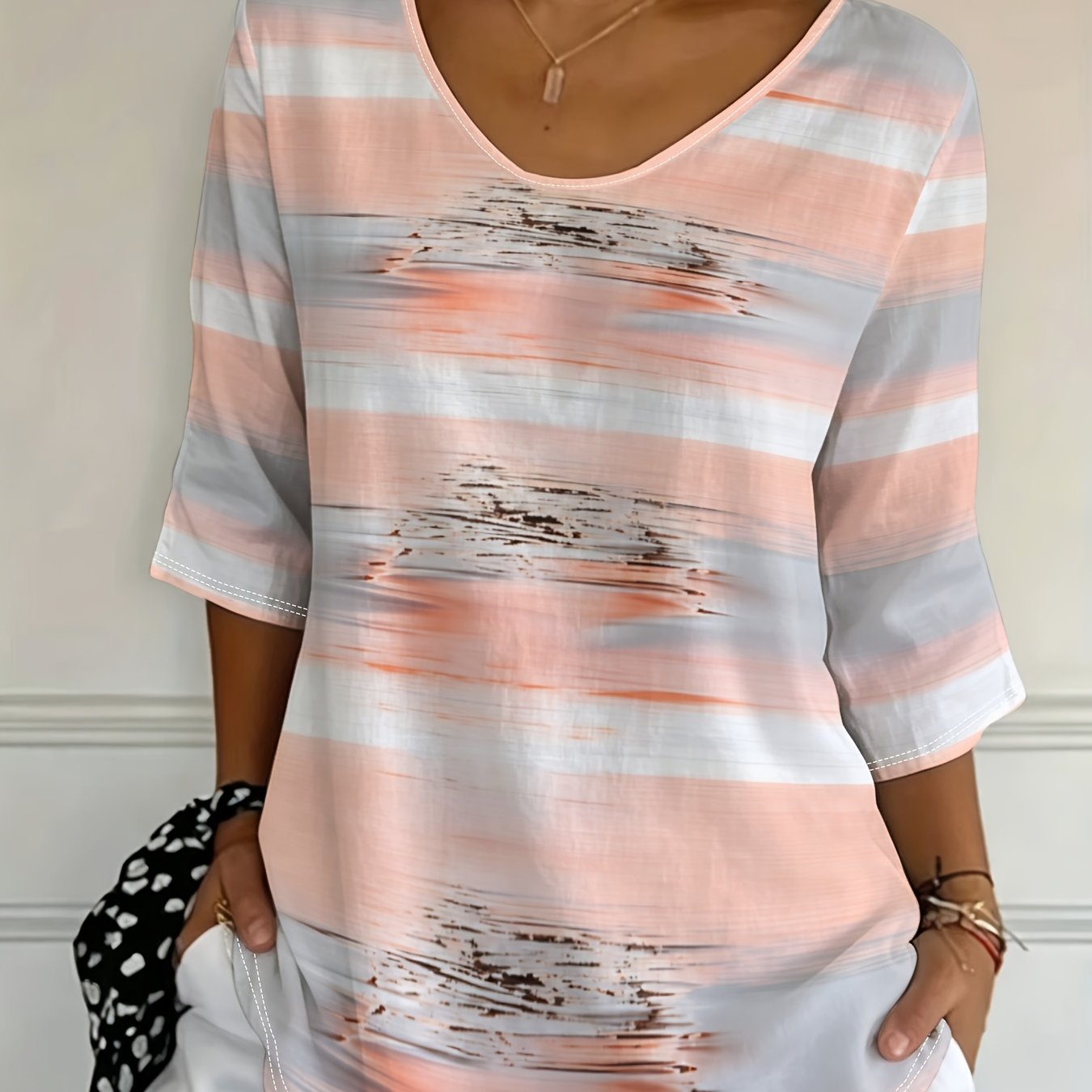 TEMU Plus Size, [printe Esign-not Texture] Short Versatile Basic Women's Top, V-neck Three-quarter Sleeve T-shirt, 2026 New Summer Fashion, European