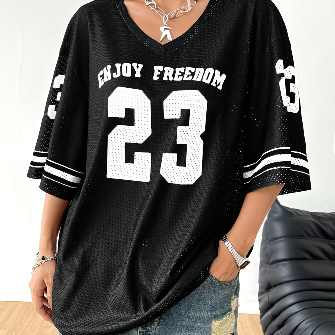 E-shop Damen Casual Sport V-Ausschnitt Kurzarm T-Shirt mit "23" Print, Vintage Style Damen Freizeitsportbekleidung
