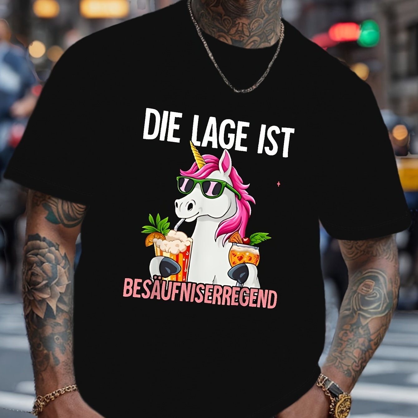 Image of Men's "die Lage Ist Besaufragen" Graphic Tee - Casual Crew Neck Short Sleeve T-shirt, Lightweight Summer Top With Unicorn & Beer Mug Design, Comfortable Regular Fit For Casual Attire, Beer Shirt