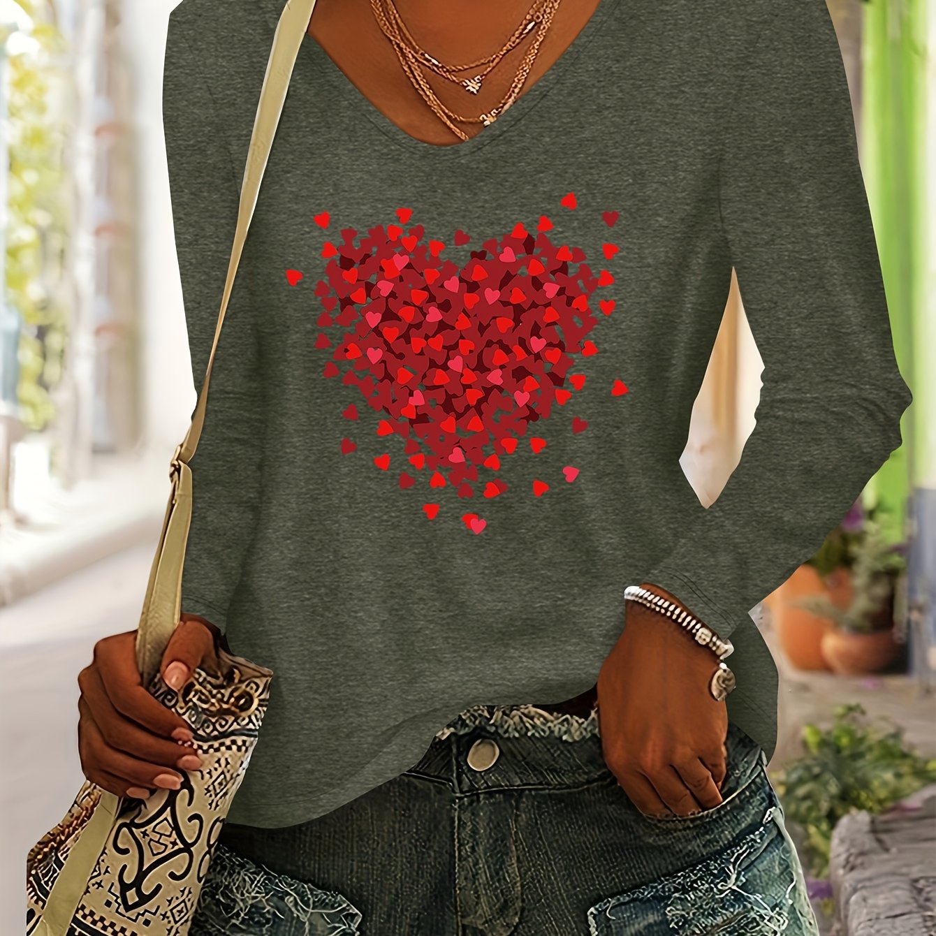 TEMU T-shirt décontracté pour femme, automne/hiver, à manches longues, col en V, et confortable, avec imprimé à motif de cœurs rouges Sweetheart