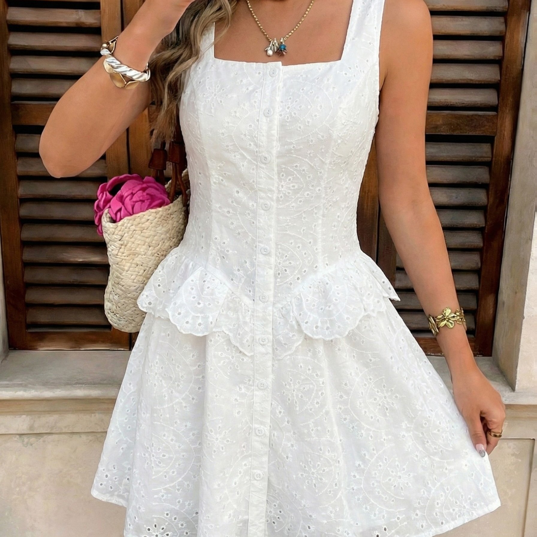 Image of French Retro Square Neck Sleeveless Bridesmaid Dress With Jacquard Embroidery And Edges At The Waist, Perfect For Holiday Dates And Super Photogenic Women's Clothing