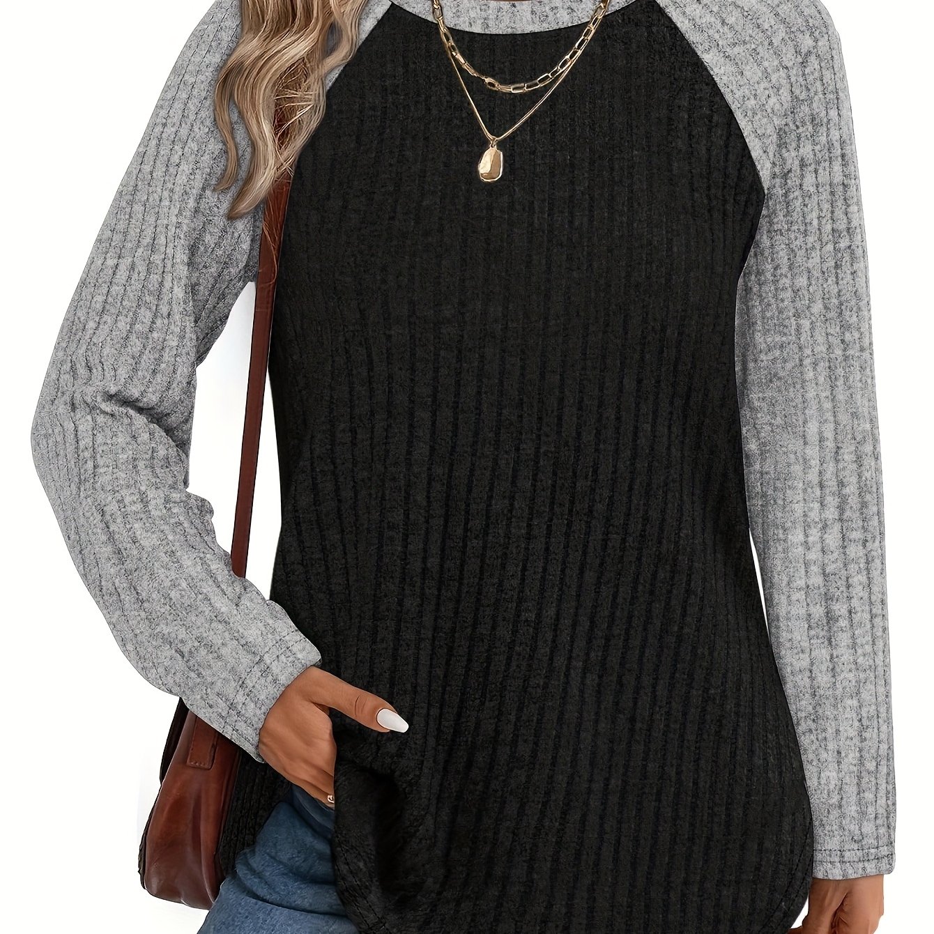 Image of Plus Size Women's Long Sleeve Shirt Autumn Winter Pullover Lightweight Casual Loose Top Fashion Thin Round Neck Color-block Pullover Sweater