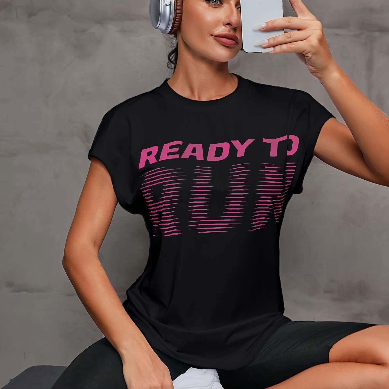 E-shop Modisches Sport-T-Shirt mit Buchstabenprint