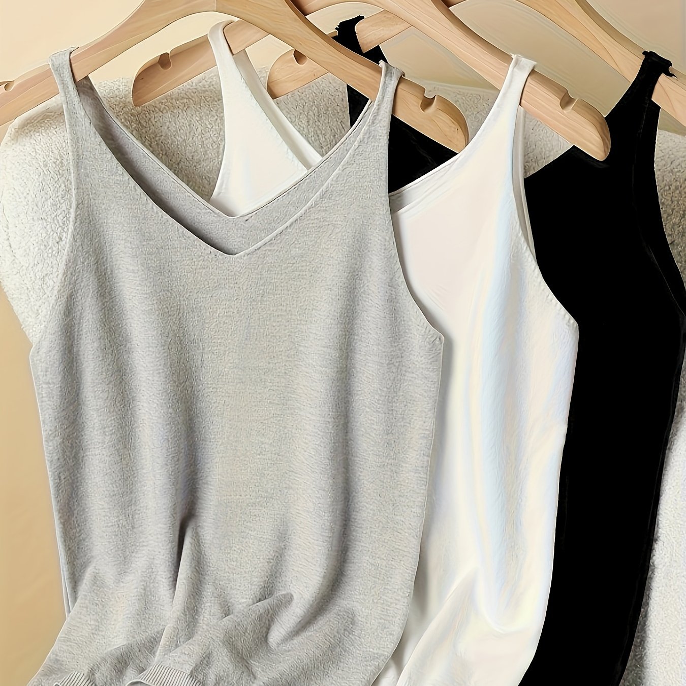 3pcs Mixed Camisole V-neck Outerwear Set, Fashionable And Comfortable