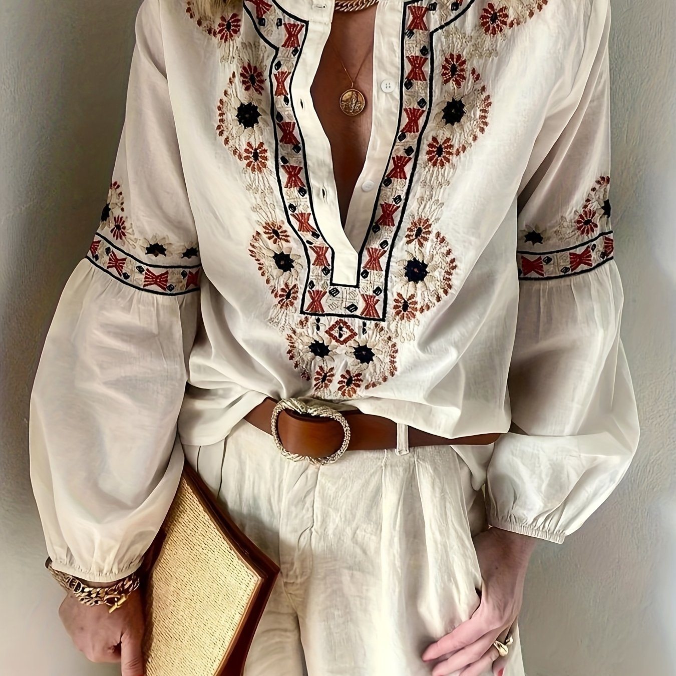 TEMU Women's Vintage Embroidered Loose Casual Top For Spring And Summer With A Round Neck