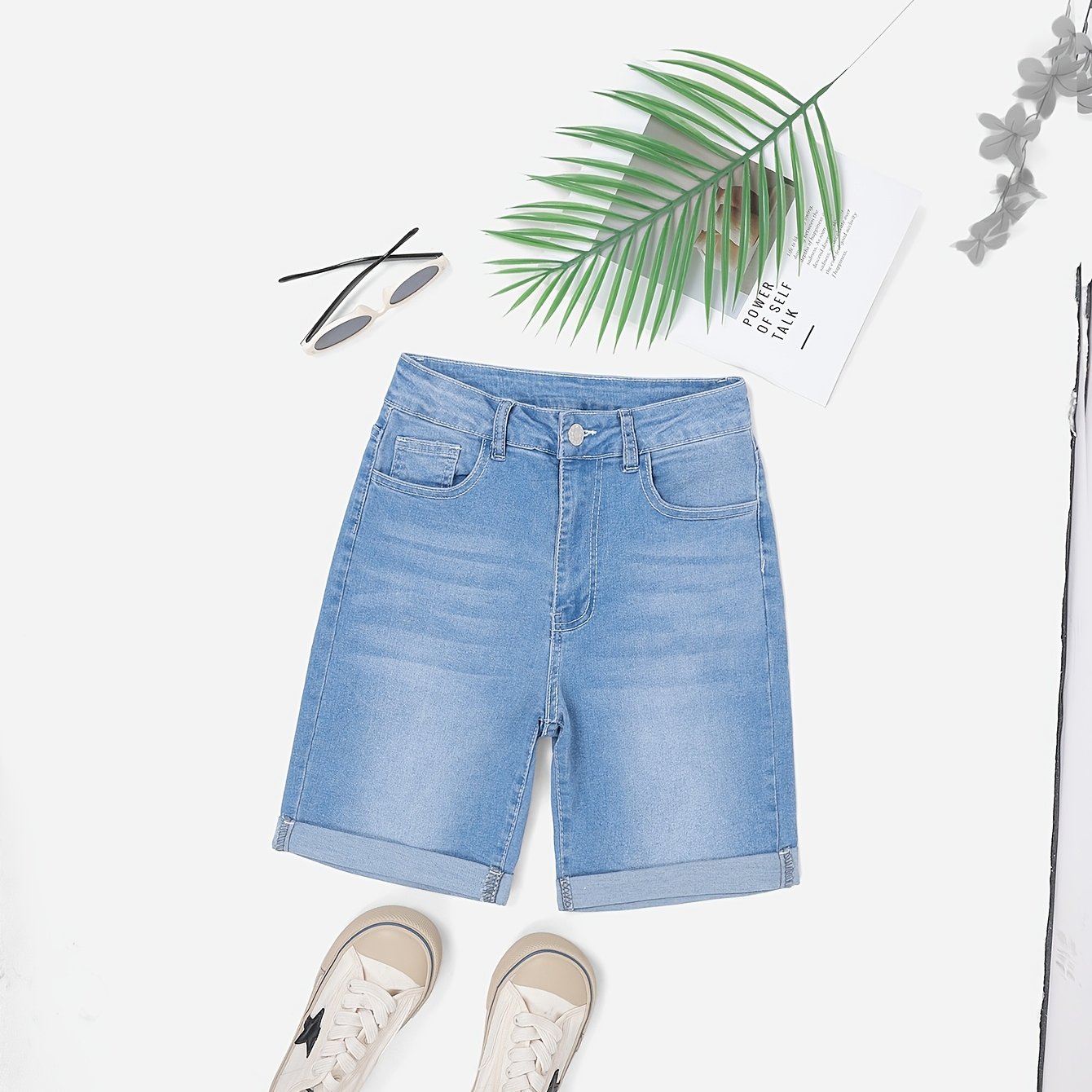Women' Rolled Hem Denim Shorts