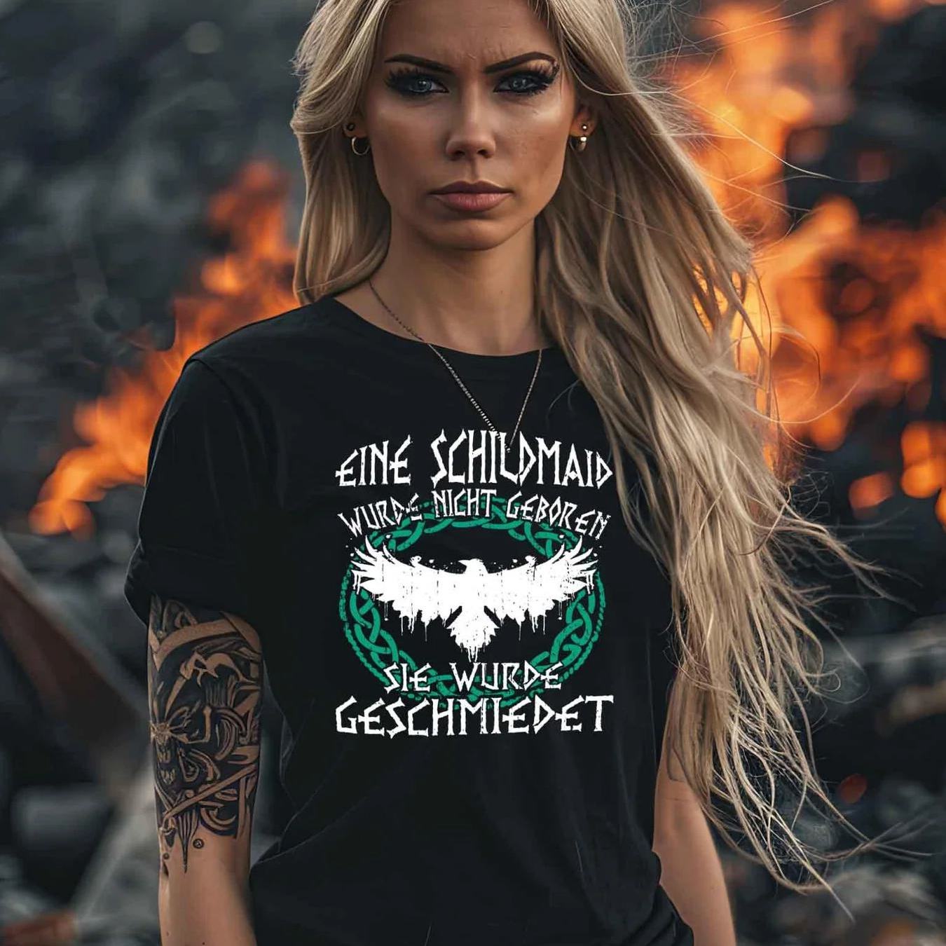 Image of Schildmaiden Expresser T-shirt | Eine Schildmaid Wird Nicht , Sie Schmiedet Nordic Viking Wear | Casual Crew Neck, Stretch Fabric, Regular Fit, Print Pattern, Perfect For Men