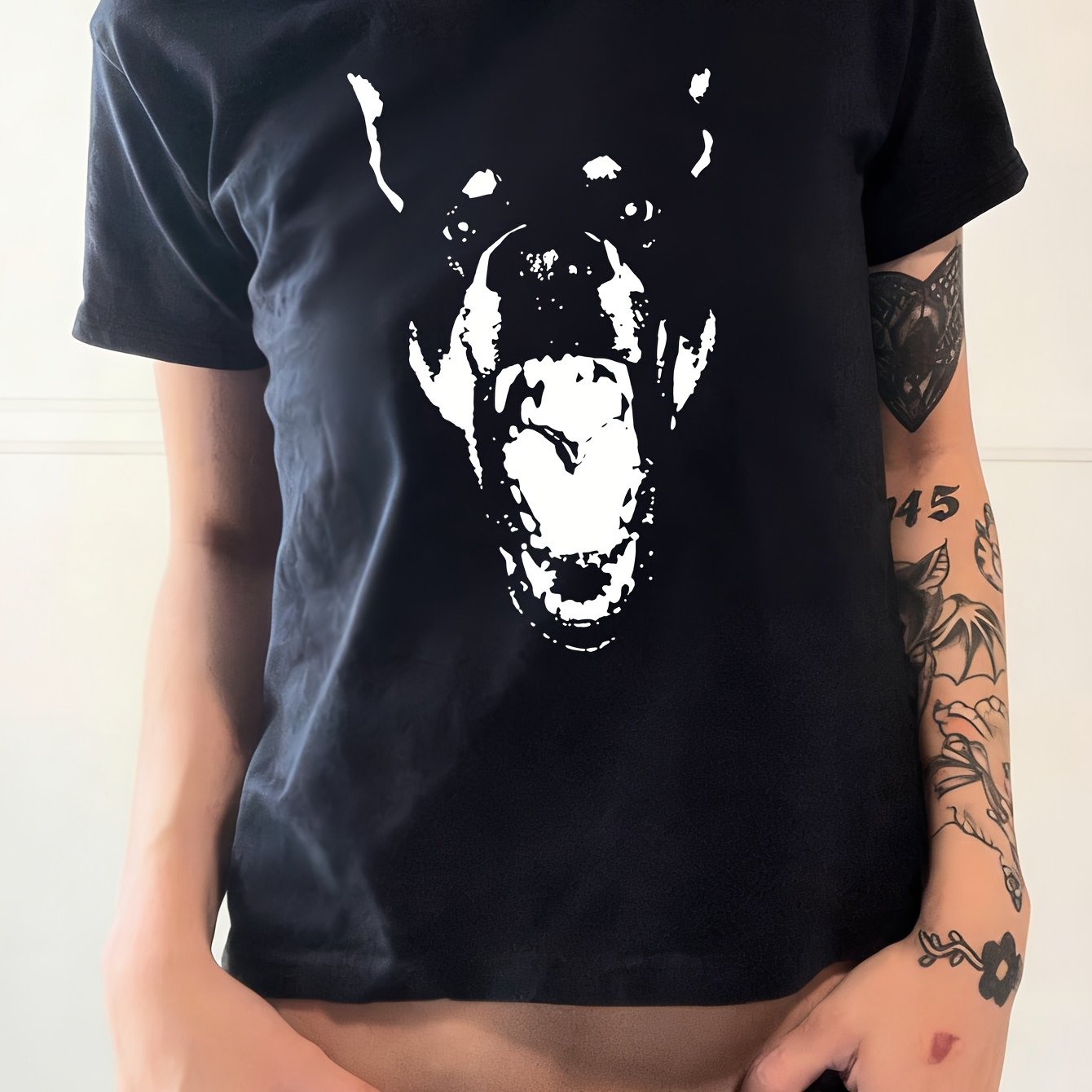 TEMU 2079- Spring/summer New Women's T-shirt, "roaring Doberman" Pattern Print, Y2k Style Dark Gothic Daily Commuting Versatile Style, Loose Round