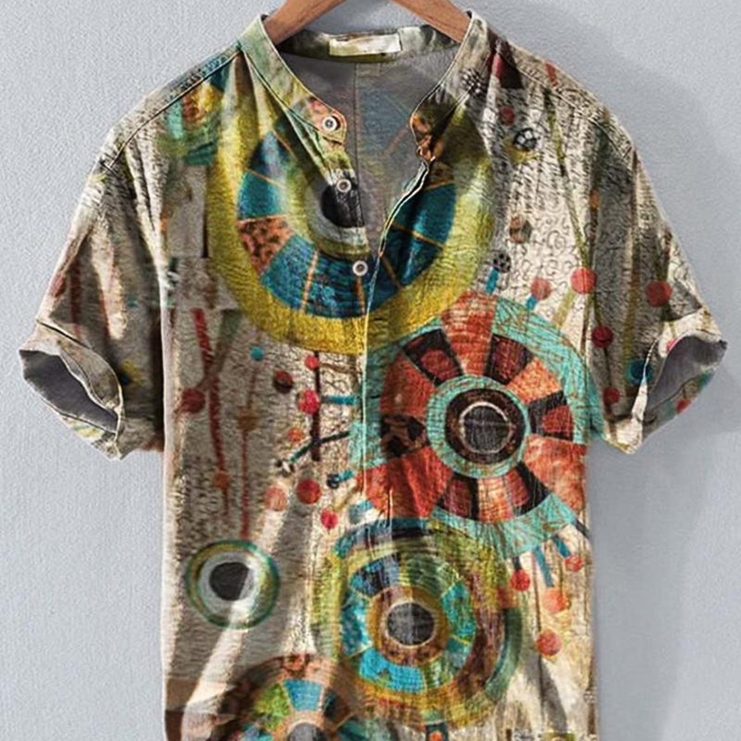 Image of Men's Fashion Shirt, Short-sleeved Abstract Print, Light Earthy Base Color With Colorful Circles And Geometry, Collar With Buttons, Rolled Cuffs, Mixed Color, Multiple Specifications , Hung On