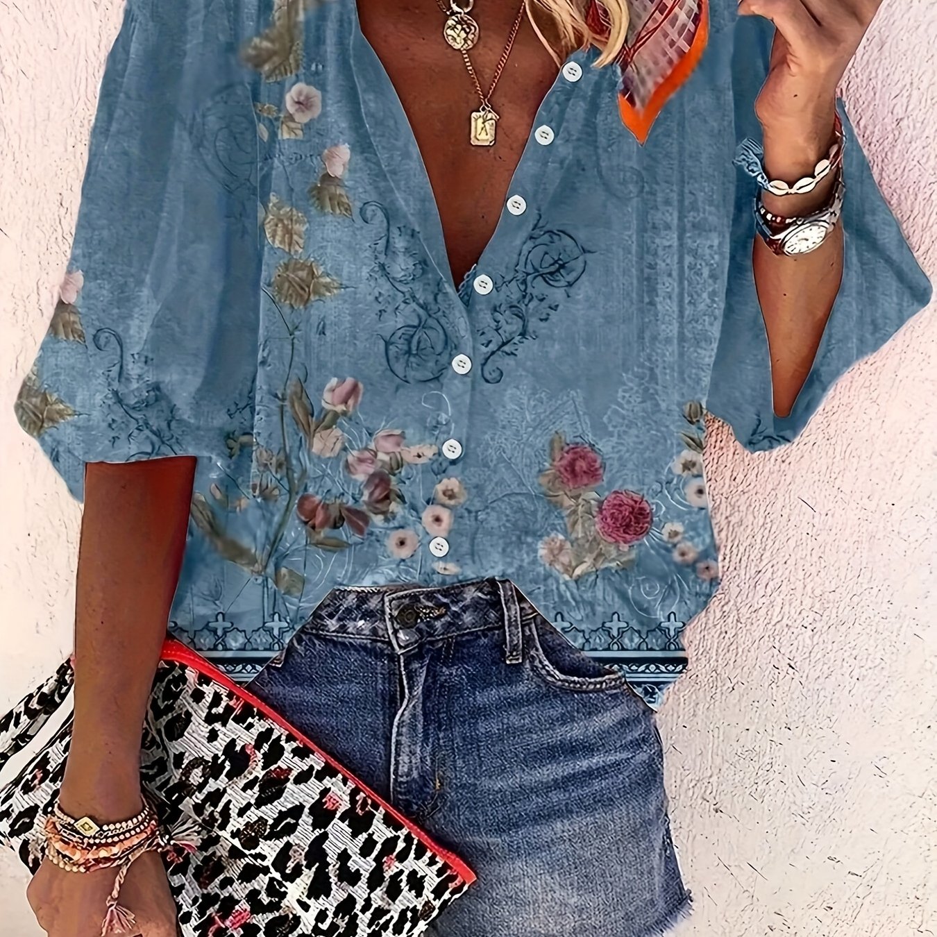 E-shop Damendress Elegant Bluse mit Blumenmuster – Dreiviertelärmel, Stehkragen und Knopfleiste, Leichtgewichtige Maschinenwaschbare Bluse für Frühling