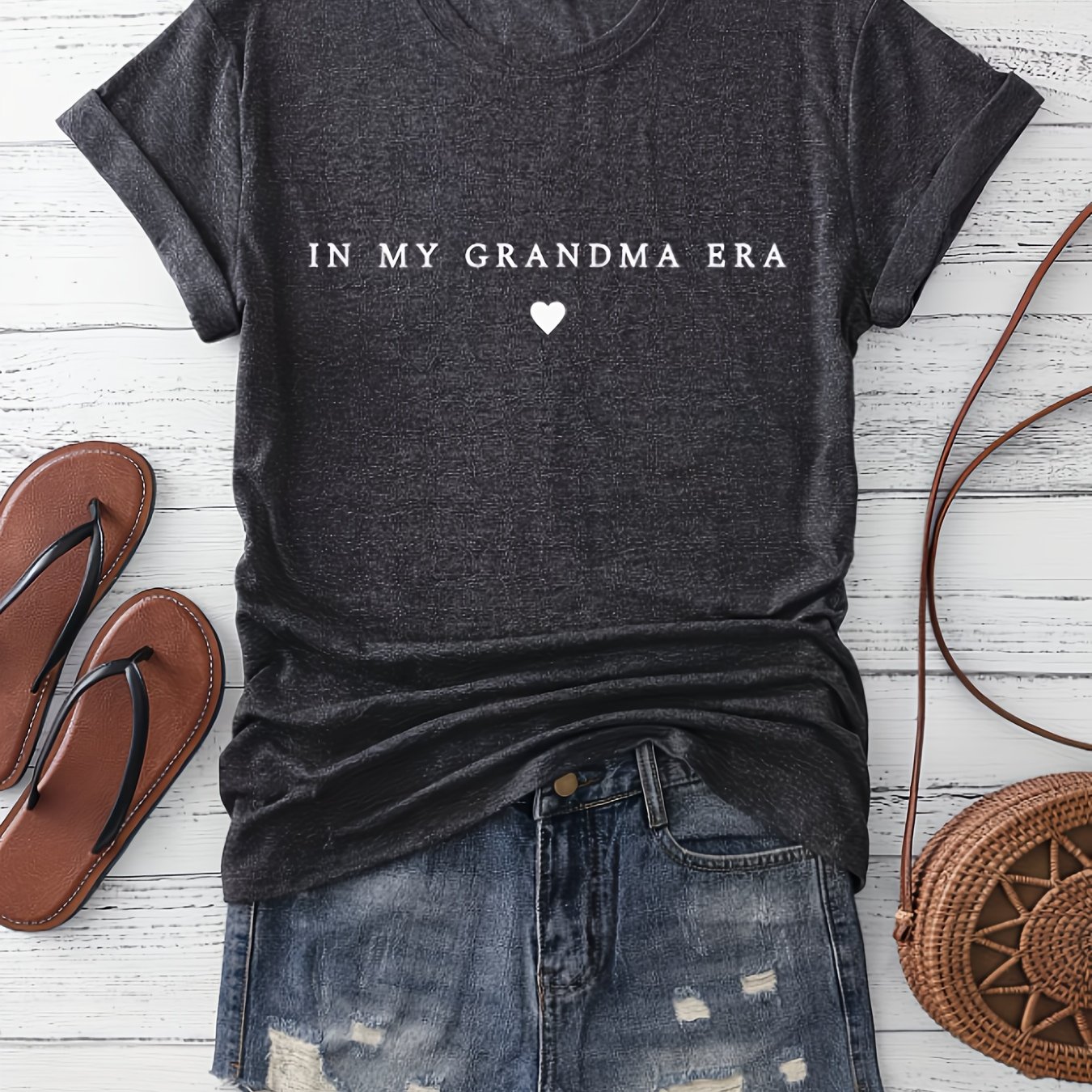 TEMU In My Grandma Era Heart Print Women's Casual T-shirt, Round Neck Short Sleeve T-shirt, Machine Washable, Simple And Versatile Breathable Spring And Summer (vacation And Travel Theme)