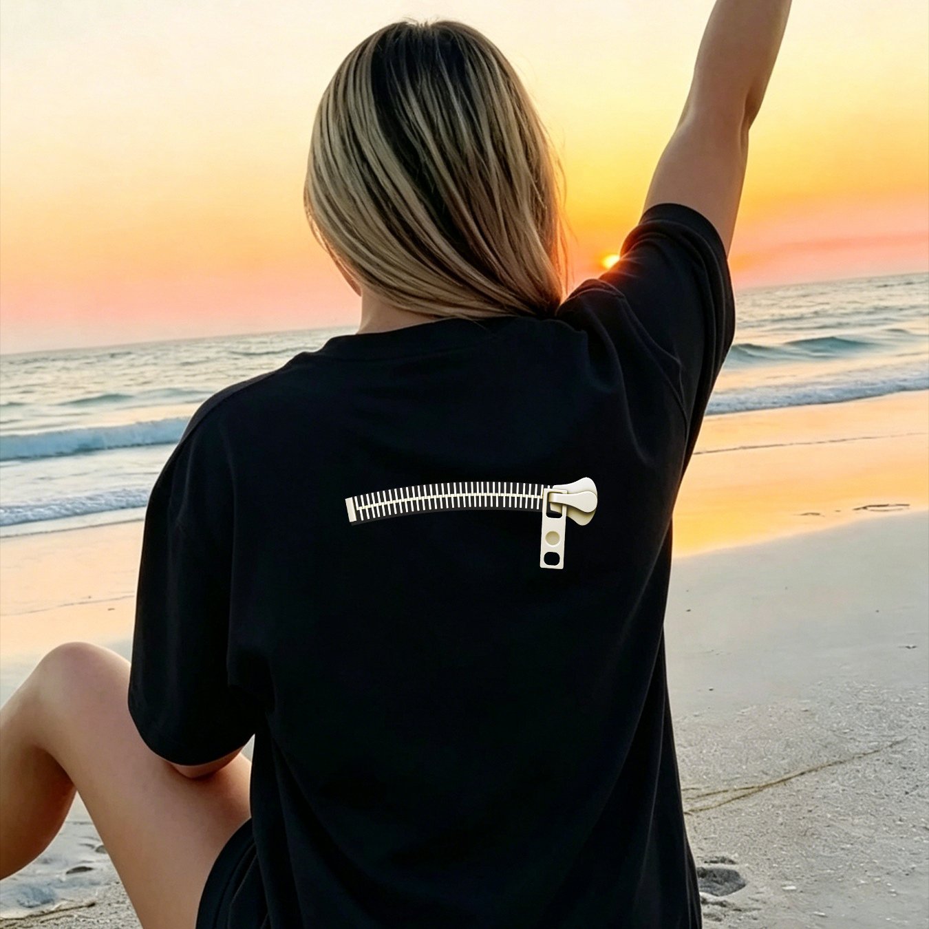 Image of Plus Size - Chic Casual Women' T-shirt With Zipper Detail - The Perfect Loose Fit For Summer , Lightweight And Breathable