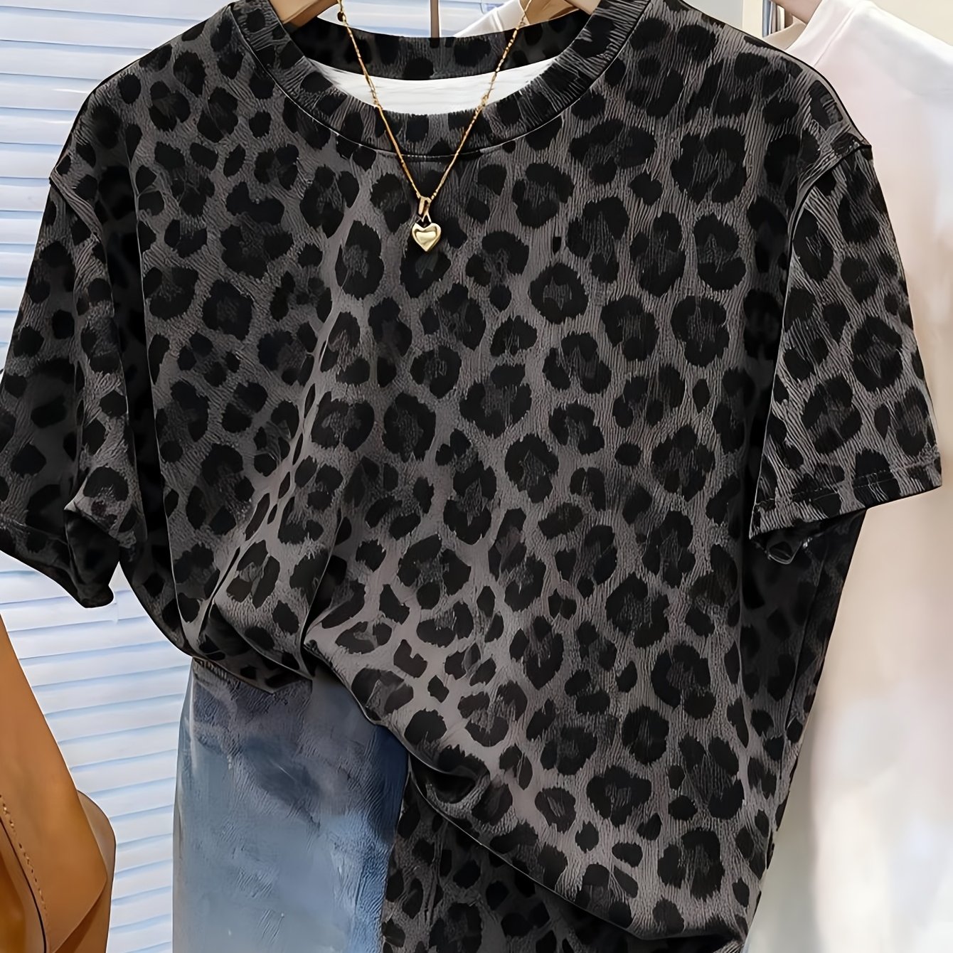 TEMU Plus Size, Plus Size Women's Oversized Crew Neck T-shirt - Drop Shoulder Relaxed Fit -compatible Suitable For - Wear, Machine Washable Non- Top