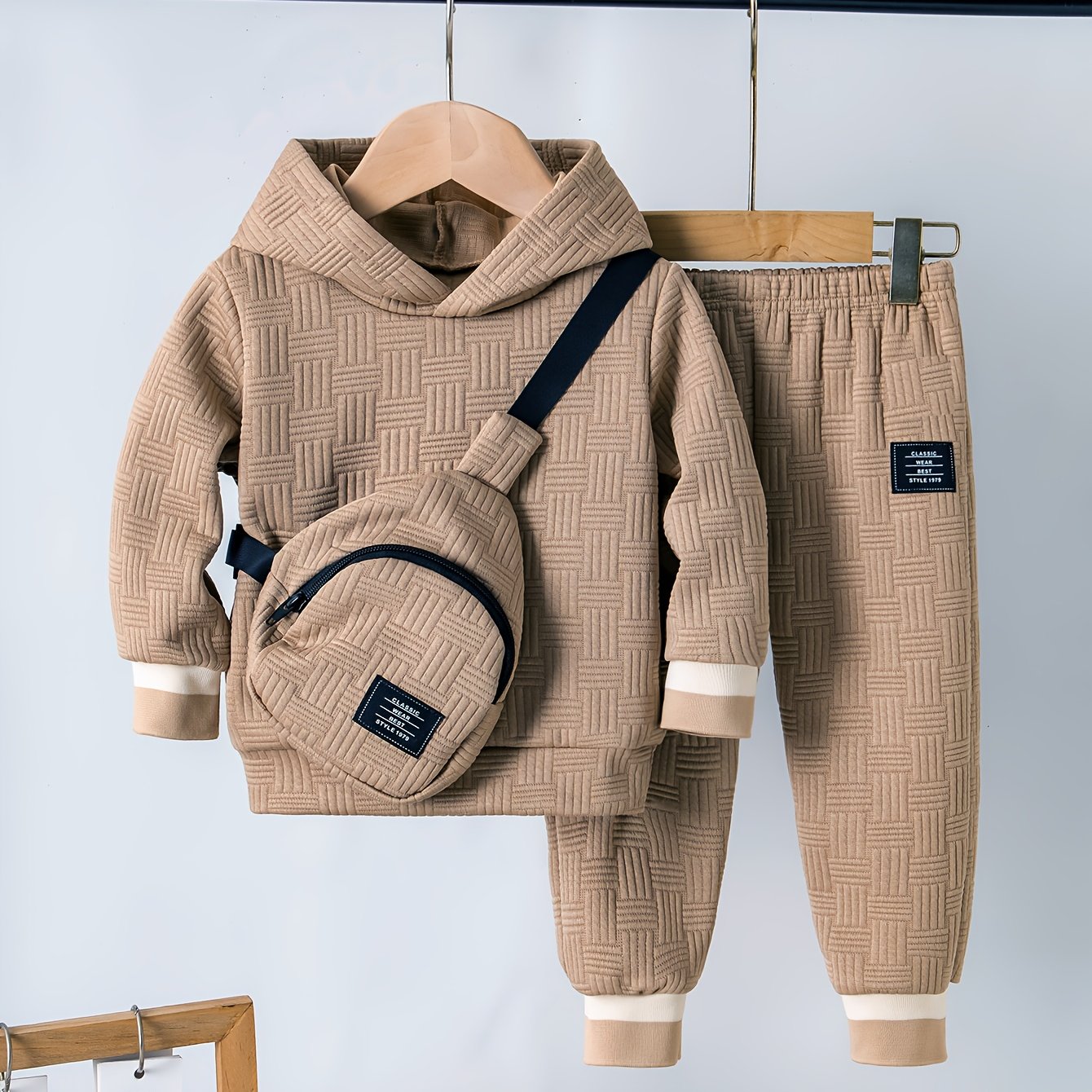 Image of 3-piece Boys' Spring/autumn New Style Solid Color Textured Ribbed Cuff Hooded Sweatshirt, Long Pants, And Crossbody Bag Casual Fashion Set, Perfect For Outdoor,christmas,halloween